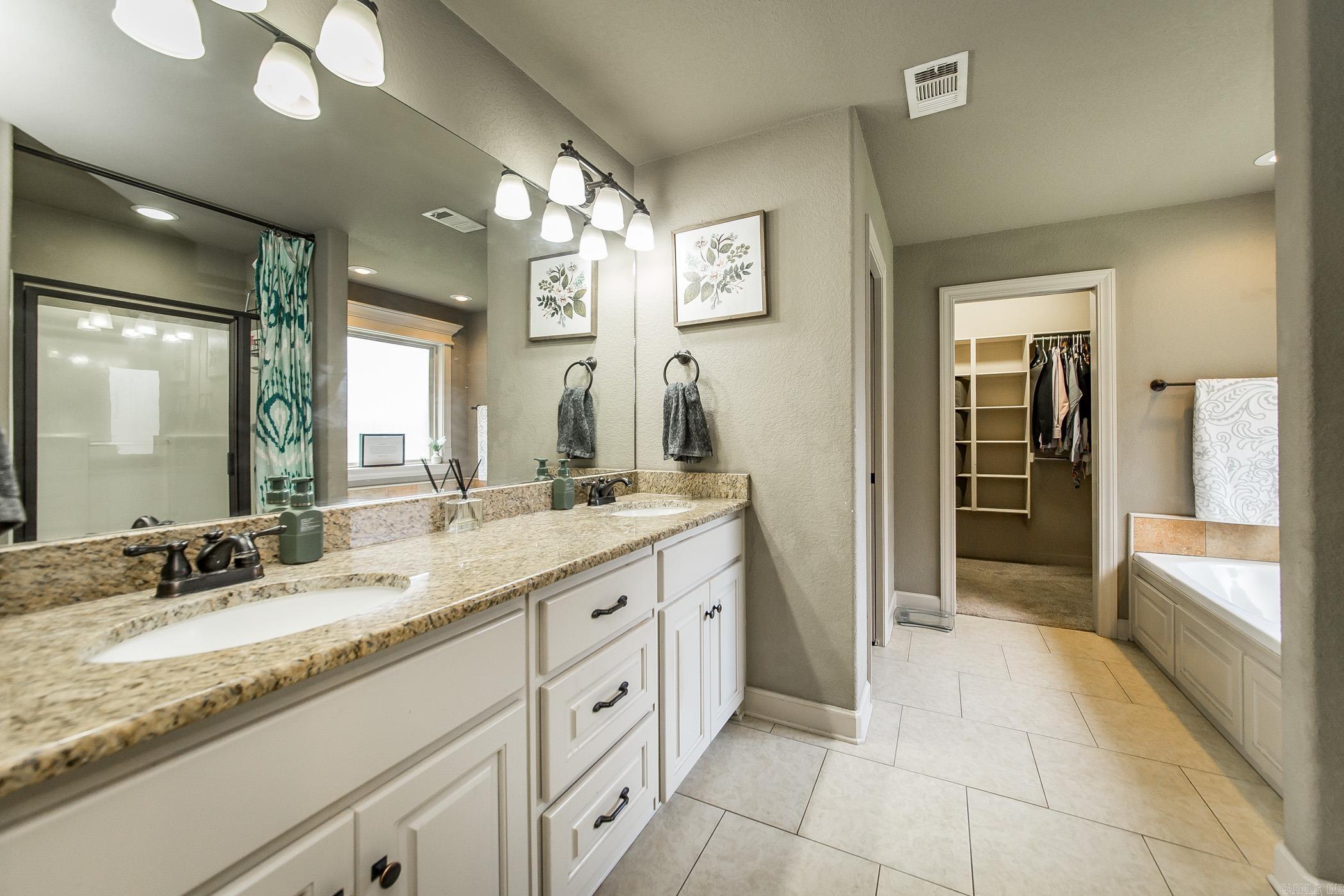 JACKSON PARK - Residential