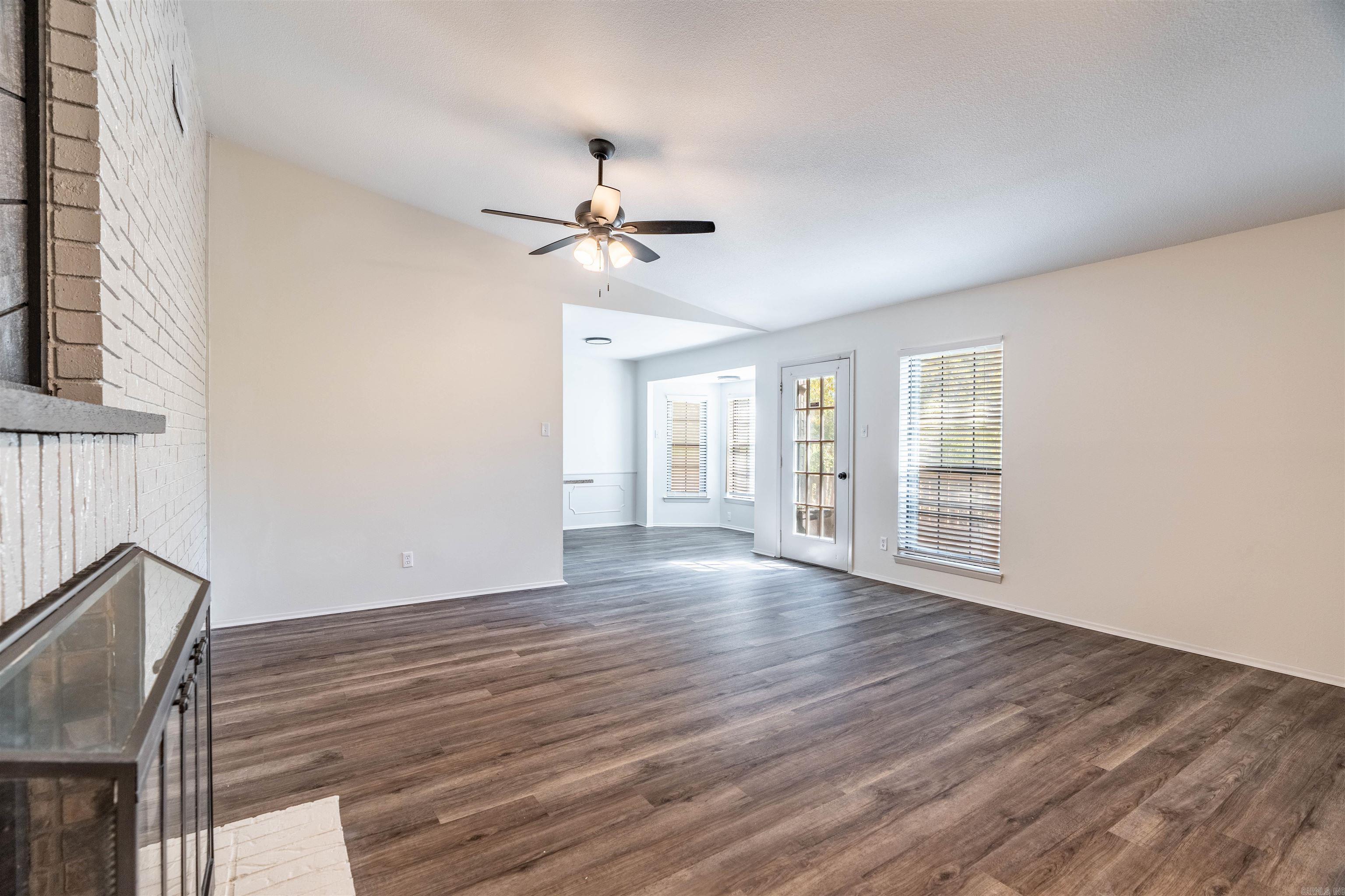 INDIAN HILLS - Residential