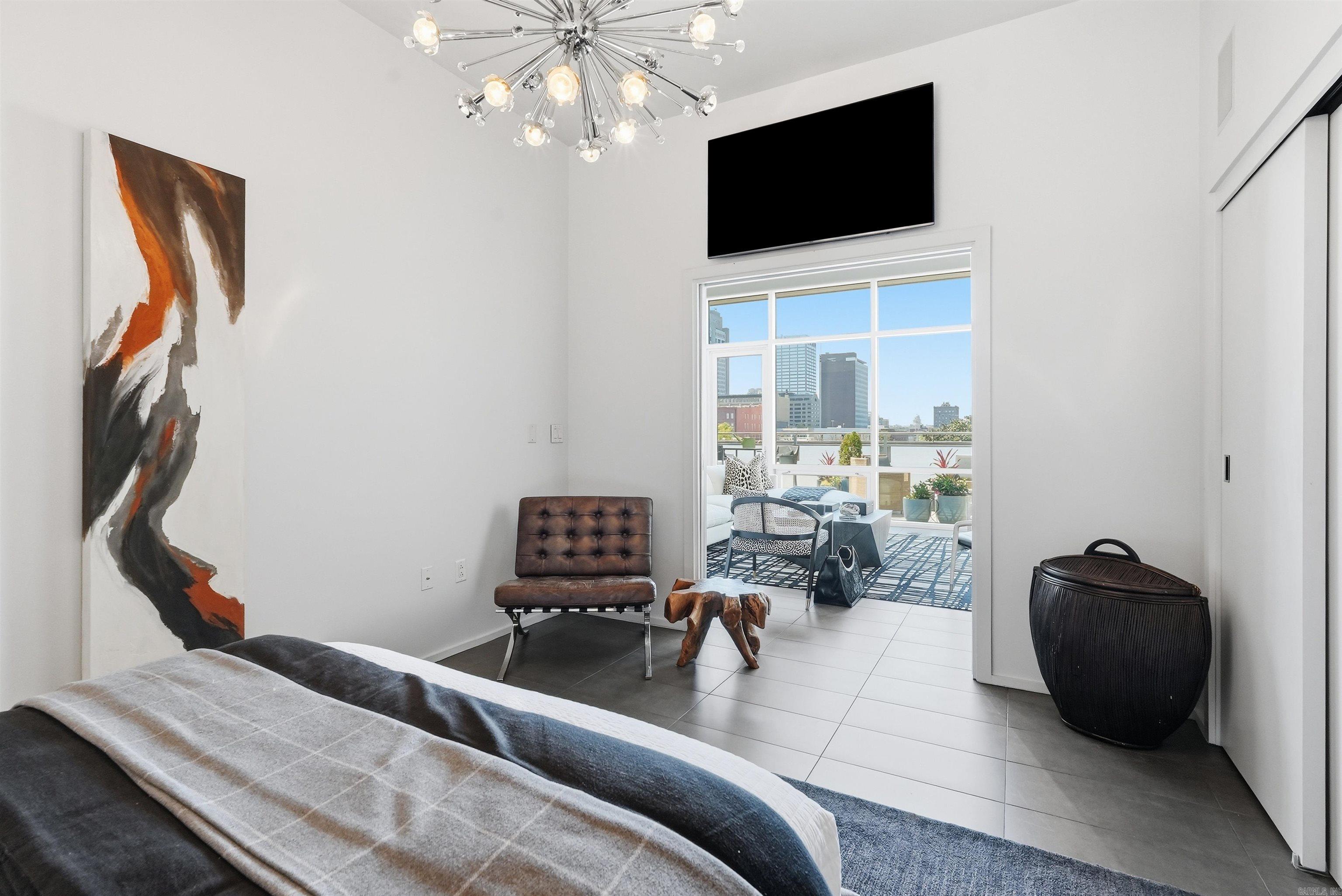 300 THIRD HPR - Residential