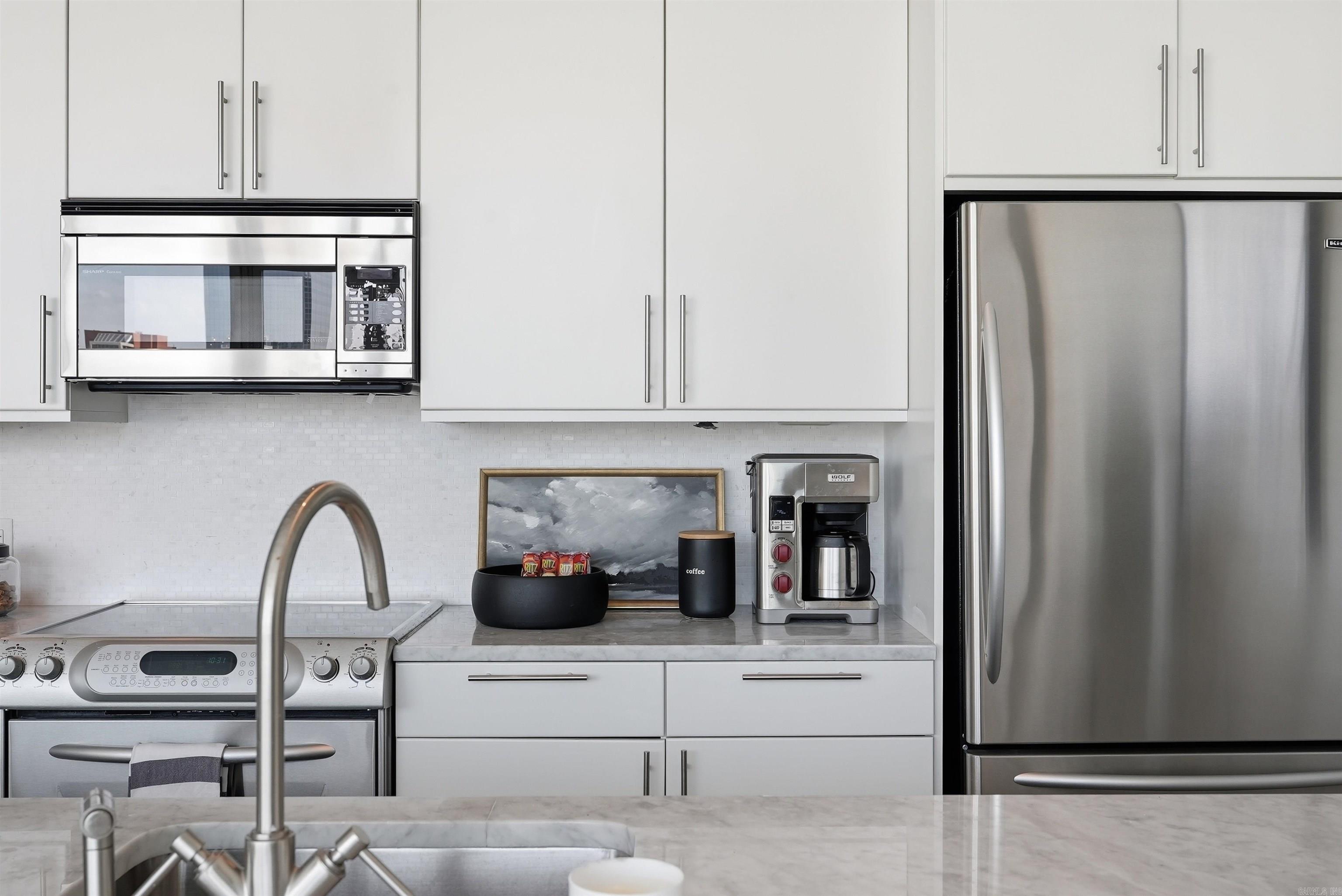 300 THIRD HPR - Residential