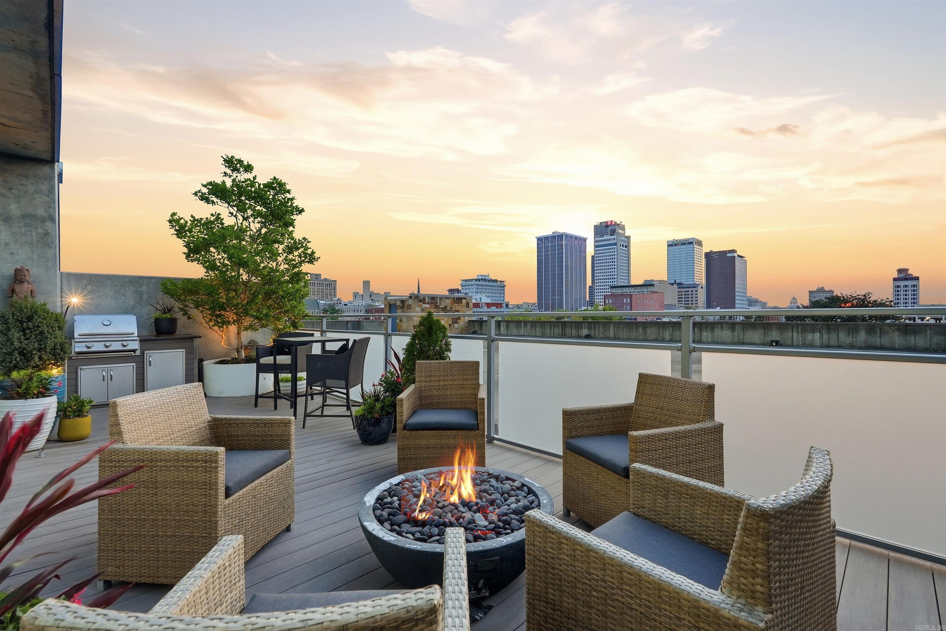 300 THIRD HPR - Residential