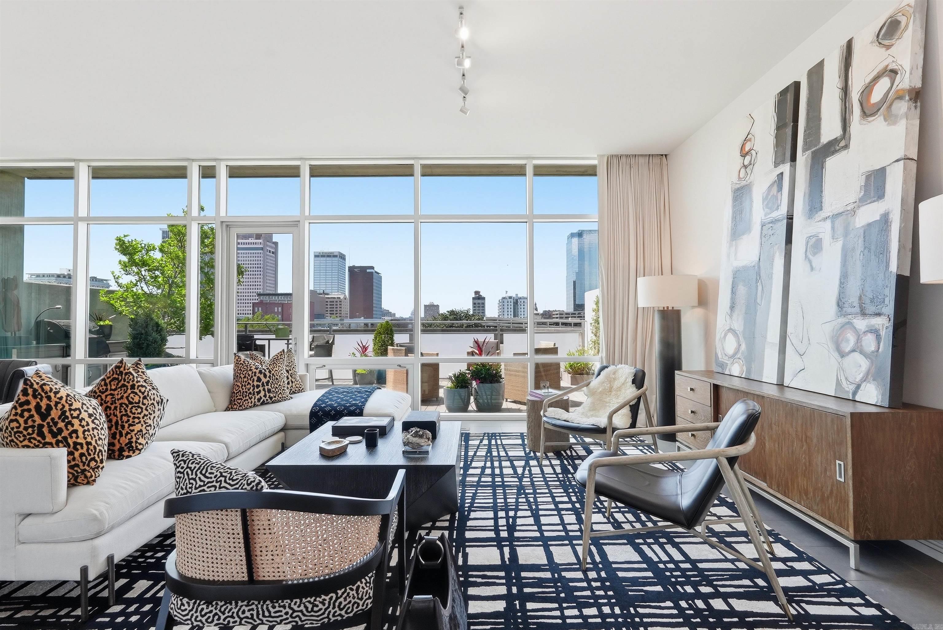 300 THIRD HPR - Residential