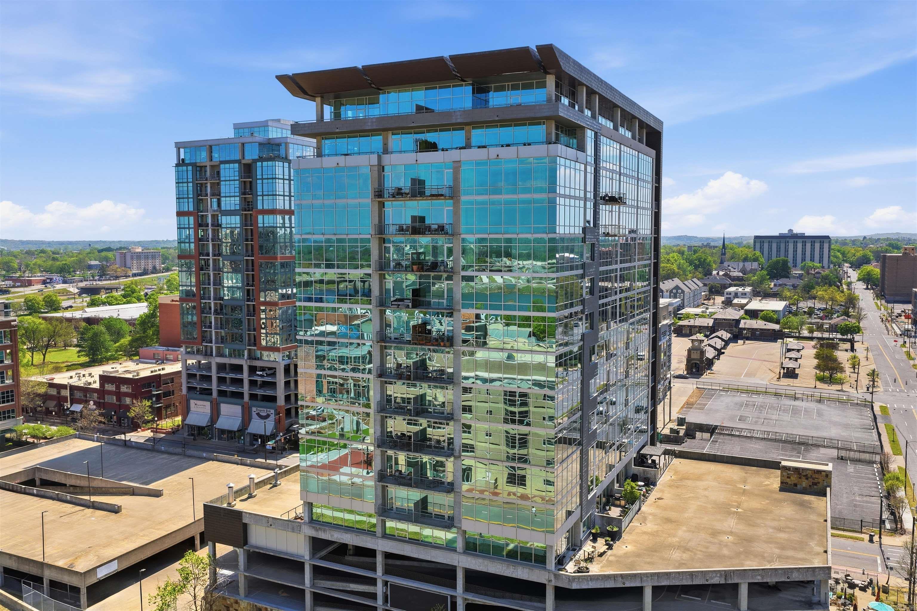 300 THIRD HPR - Residential