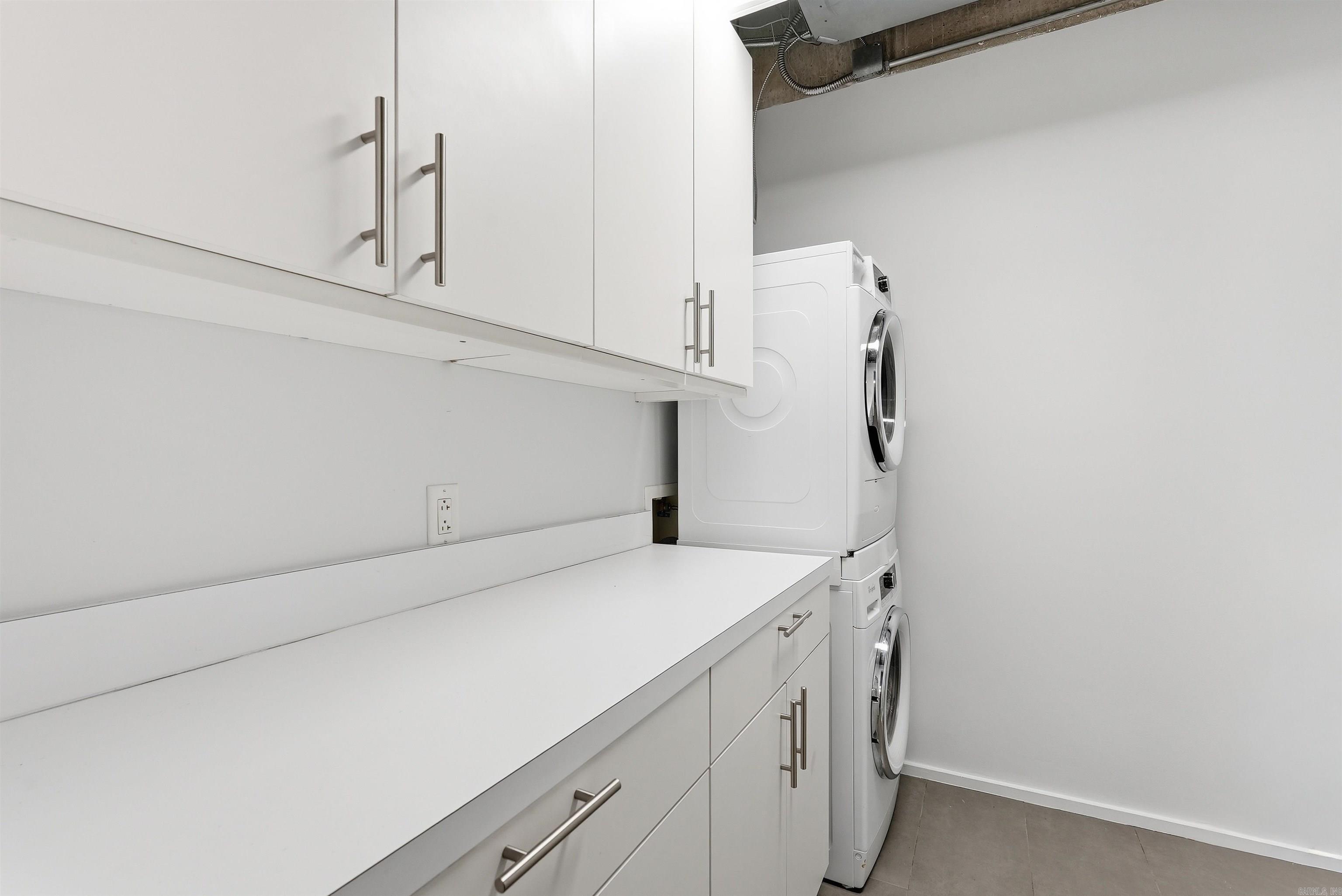 300 THIRD HPR - Residential