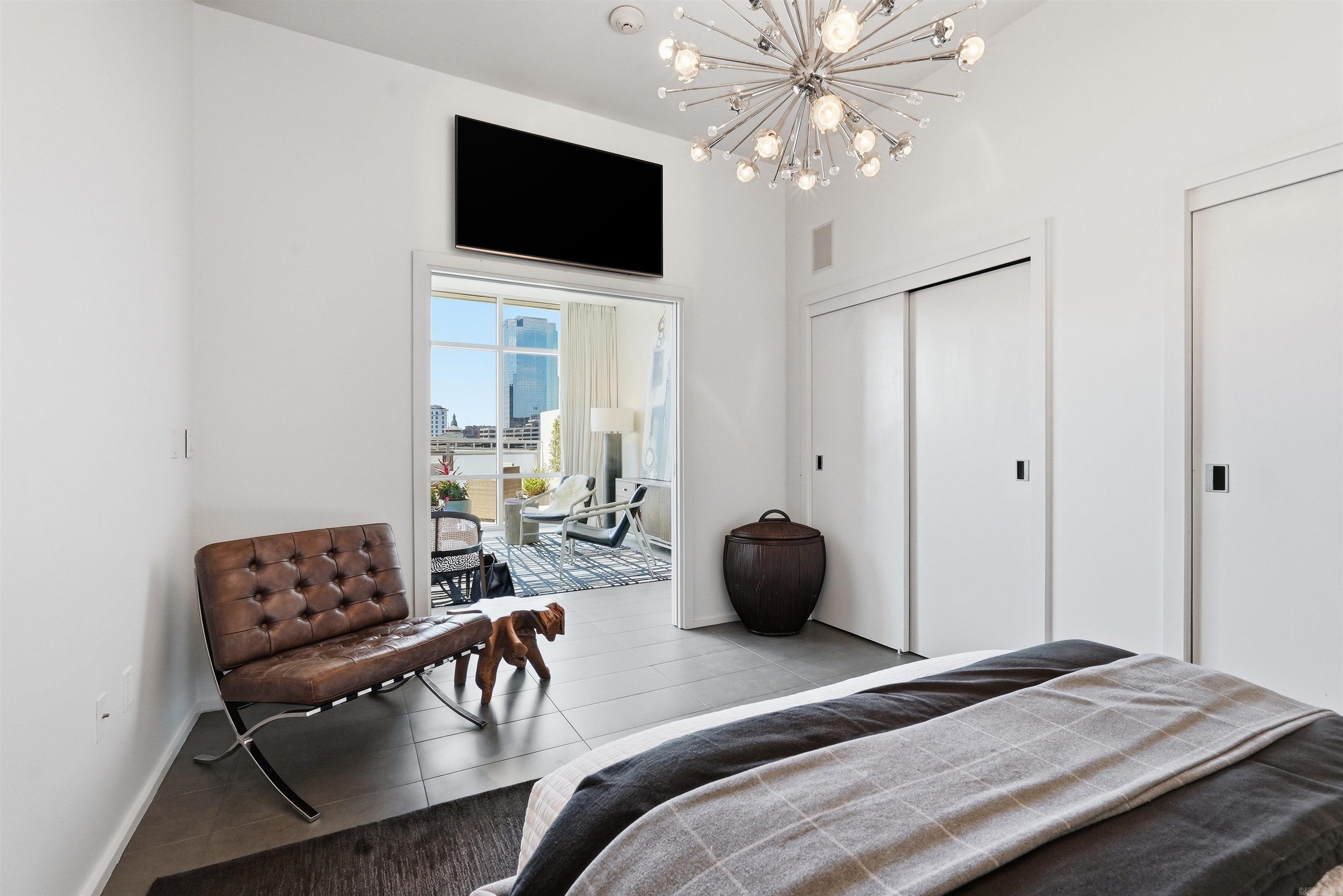 300 THIRD HPR - Residential