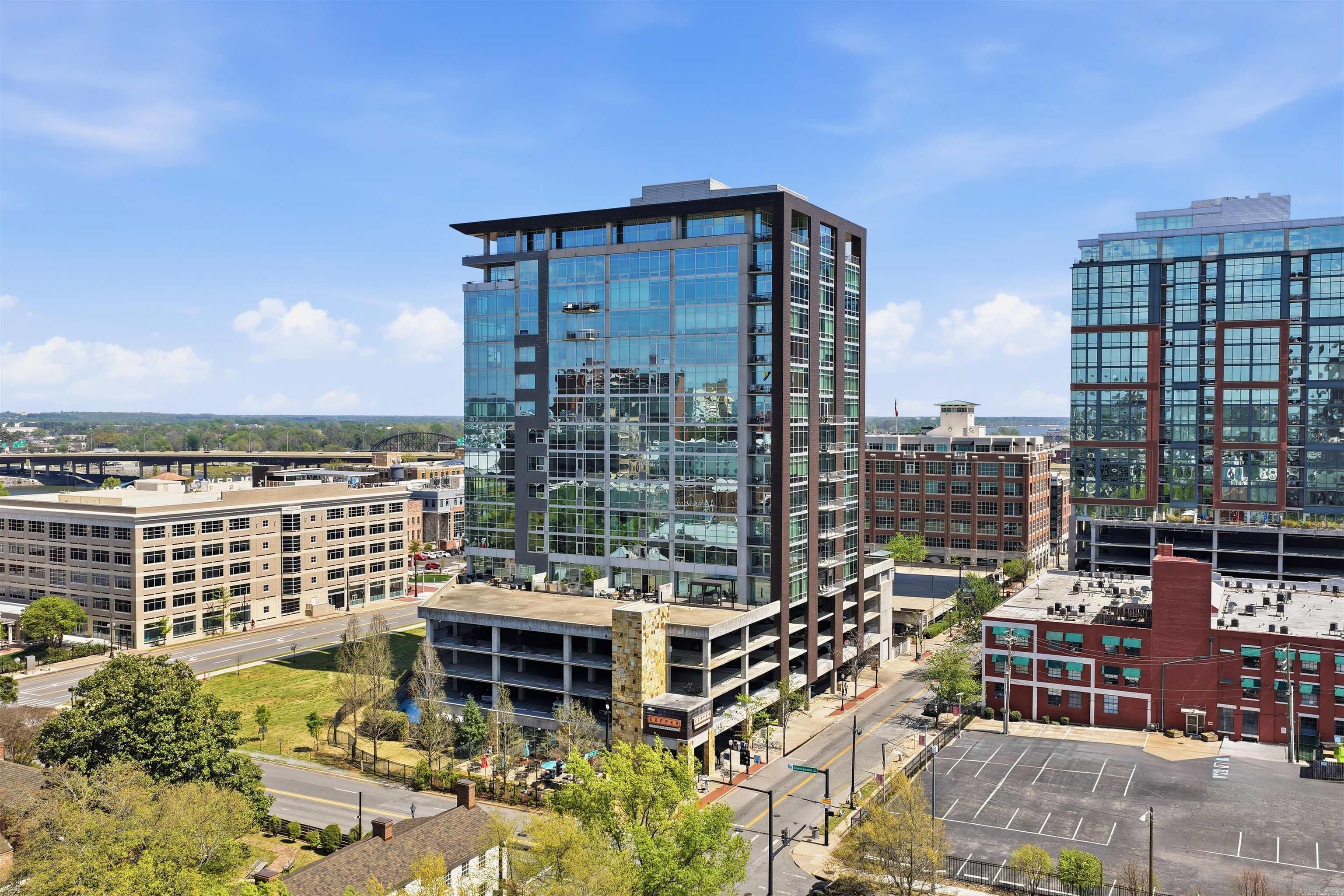 300 THIRD HPR - Residential