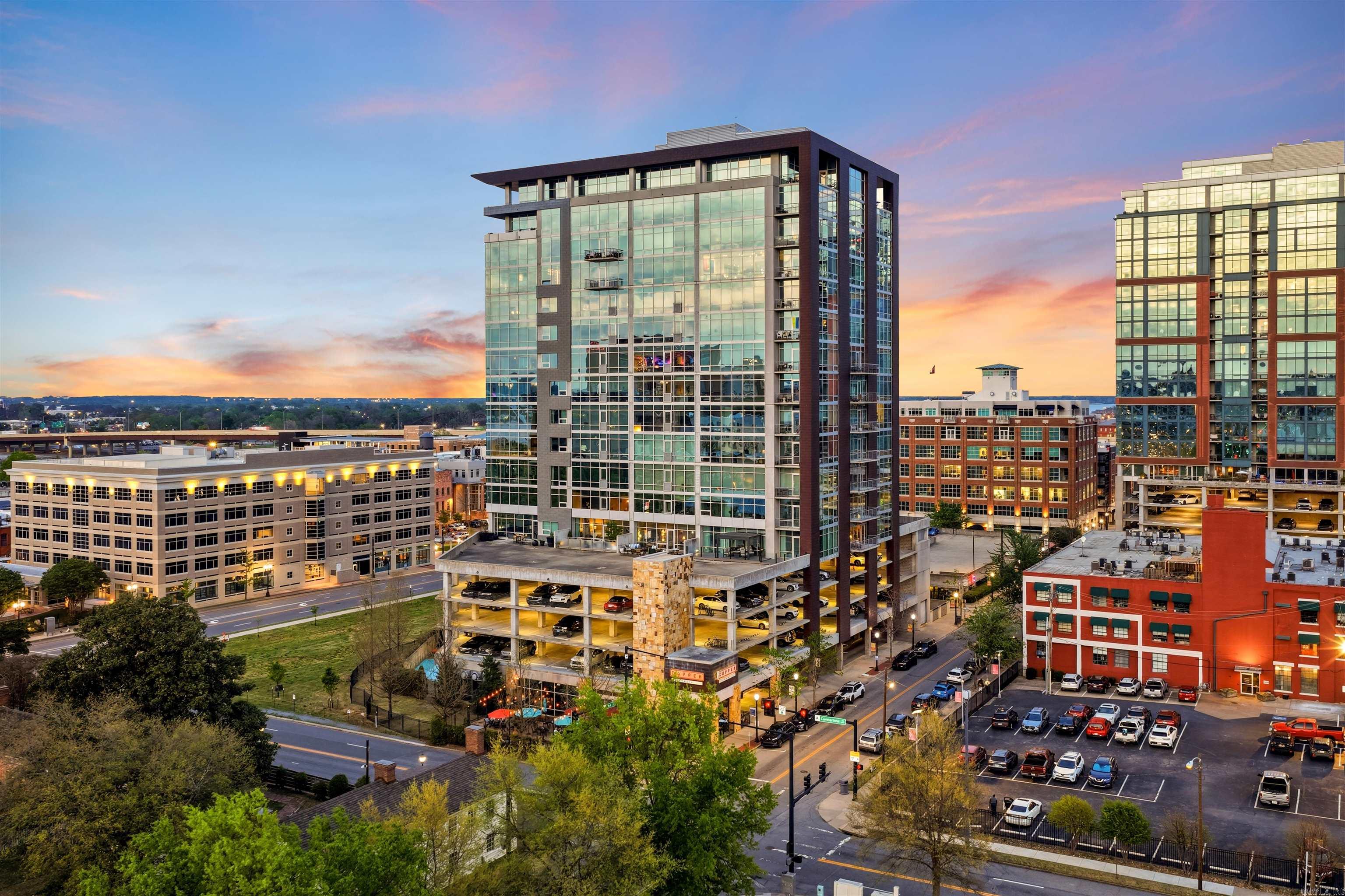 300 THIRD HPR - Residential