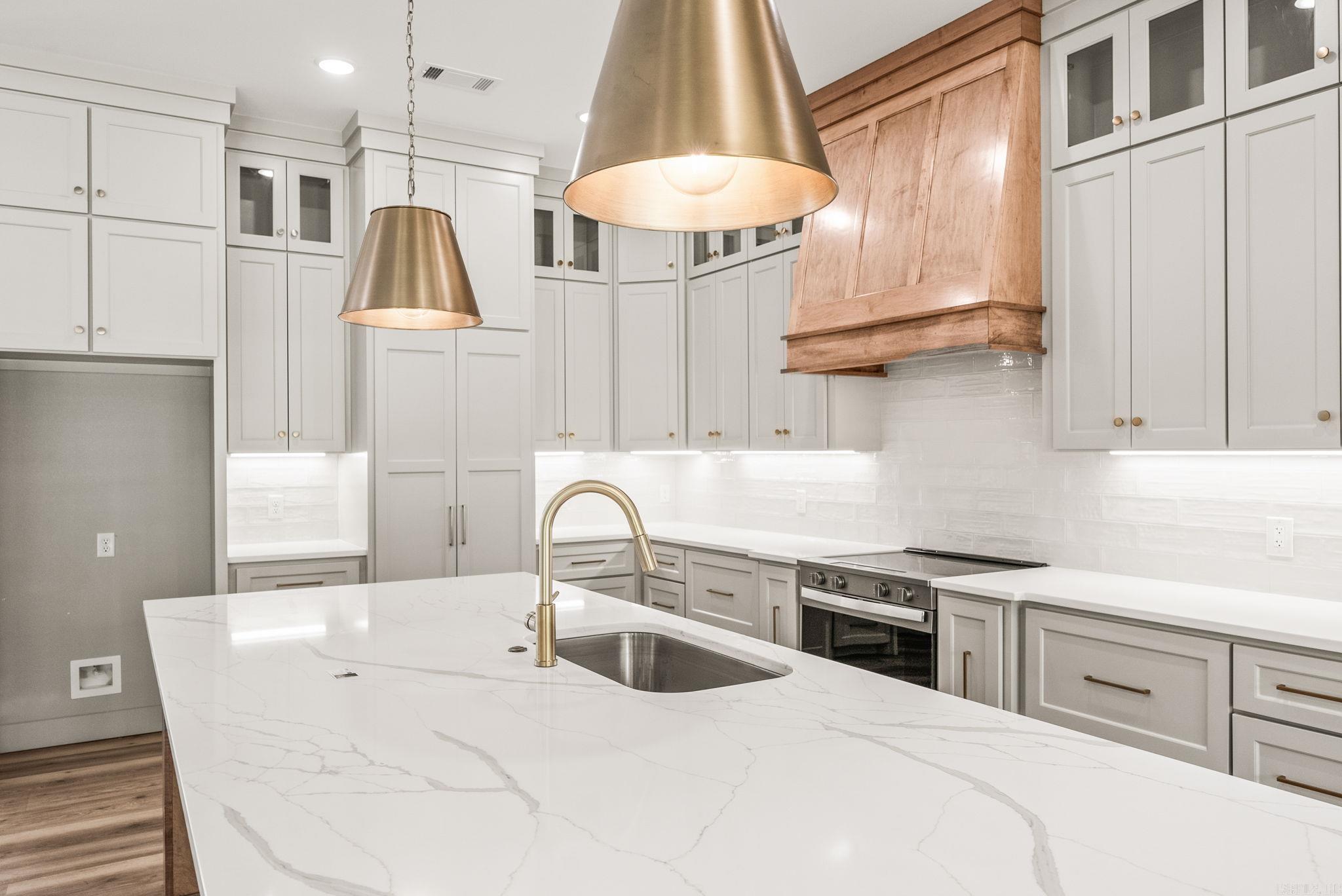 COYOTE RIDGE - Residential