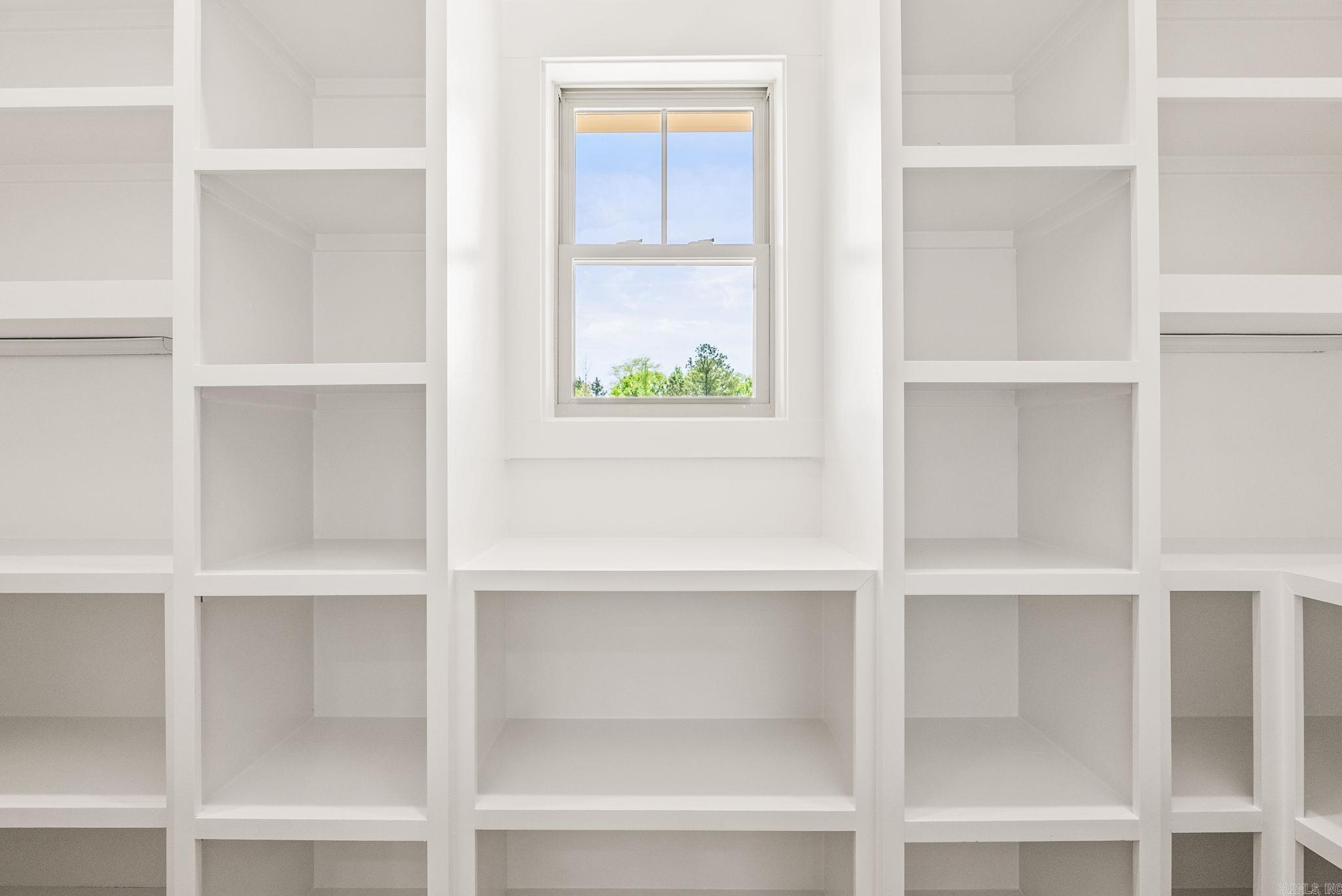 COYOTE RIDGE - Residential