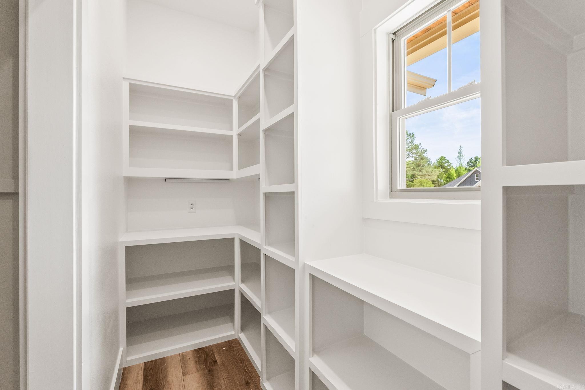 COYOTE RIDGE - Residential