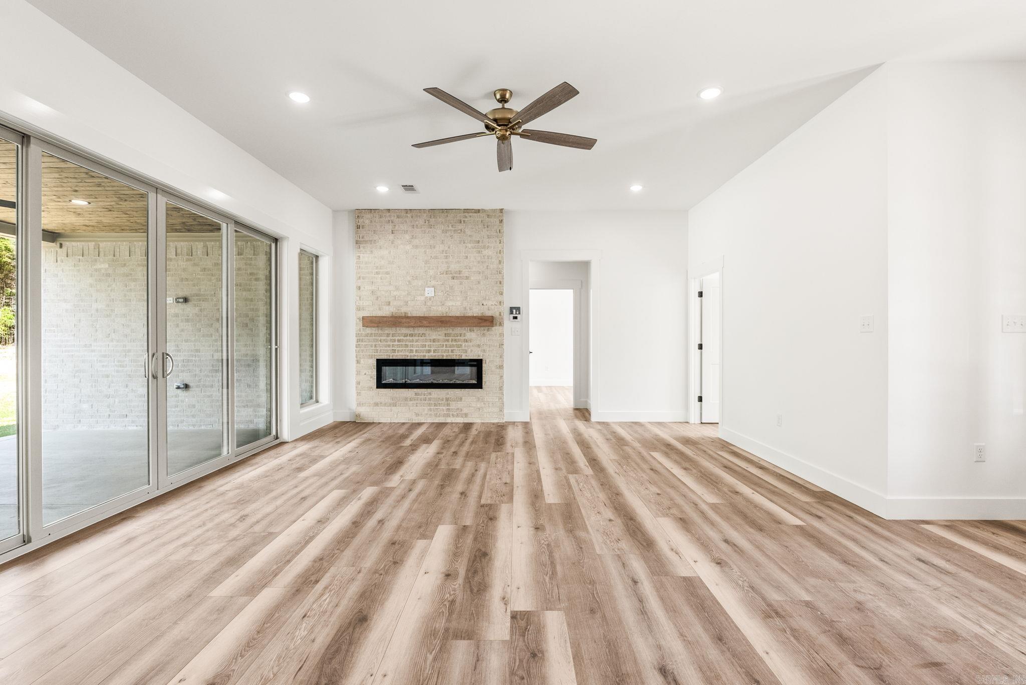 COYOTE RIDGE - Residential