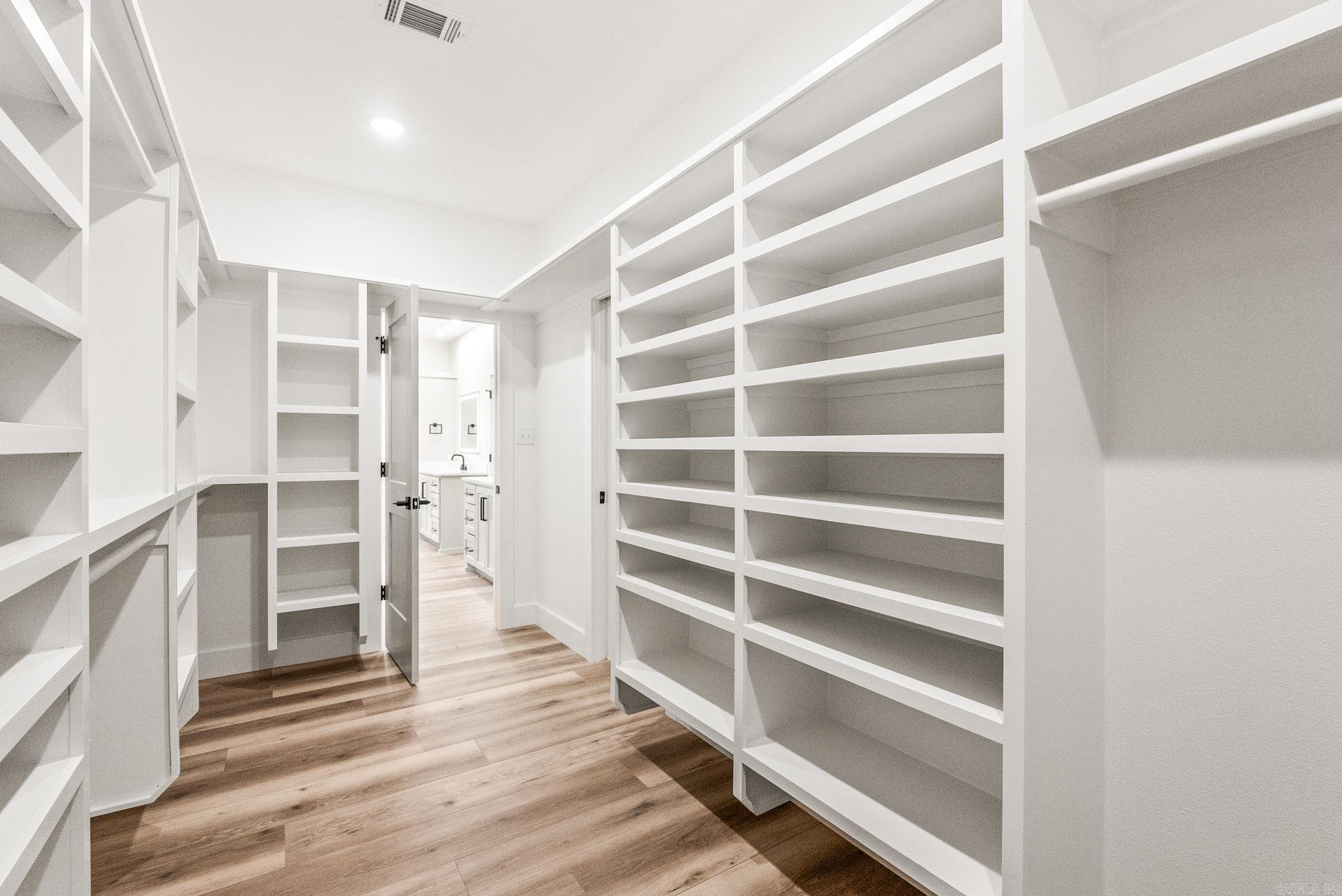 COYOTE RIDGE - Residential