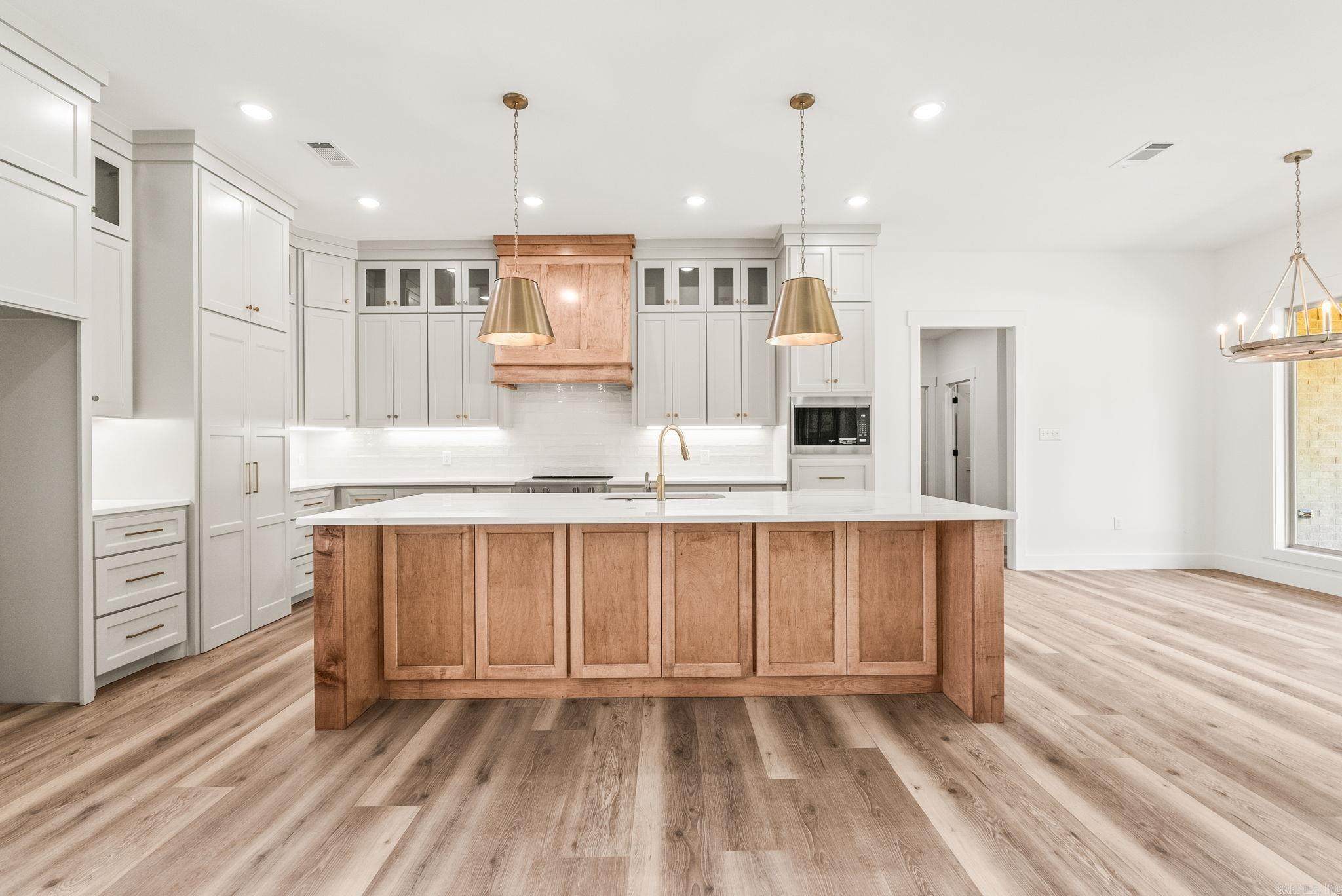 COYOTE RIDGE - Residential