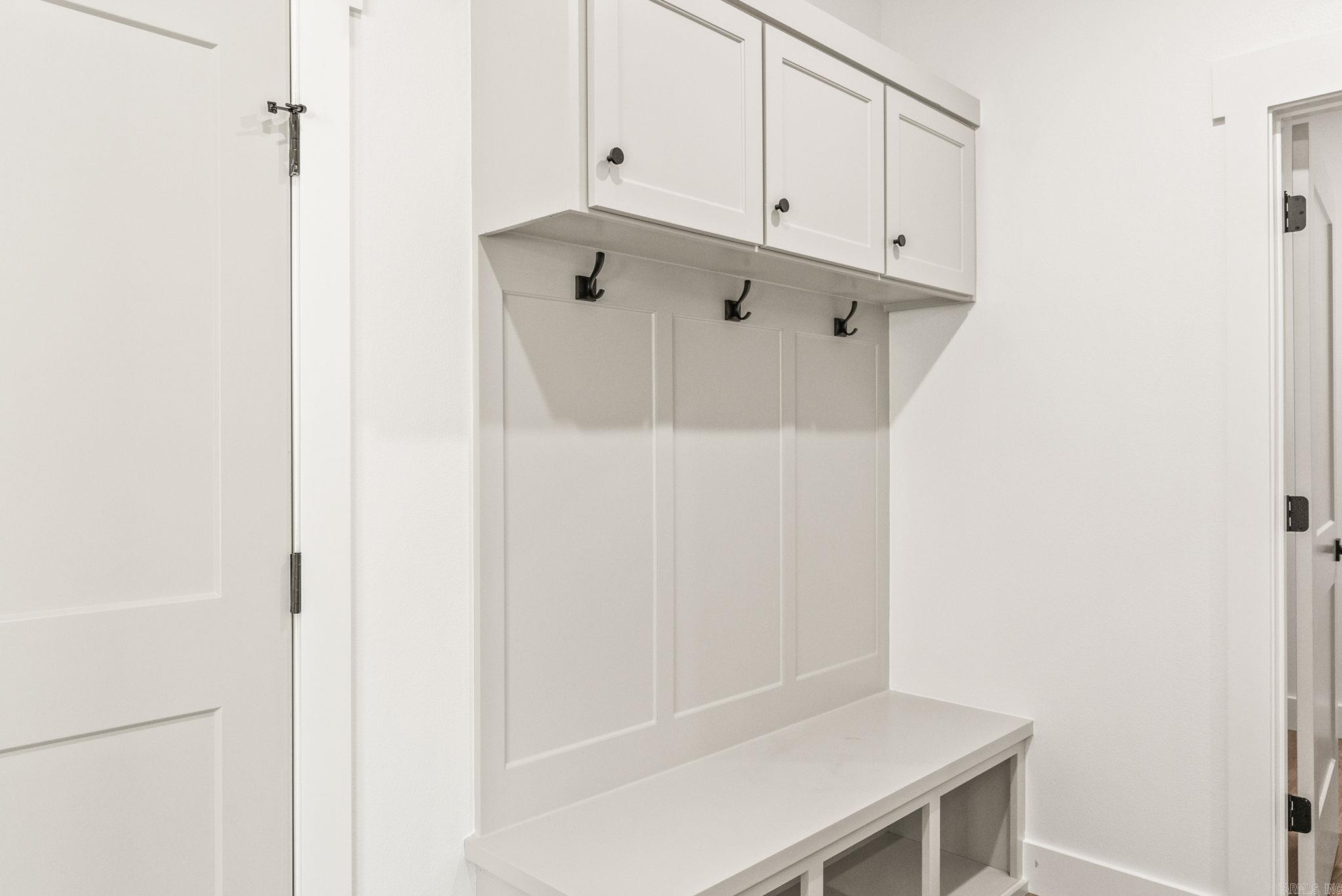 COYOTE RIDGE - Residential