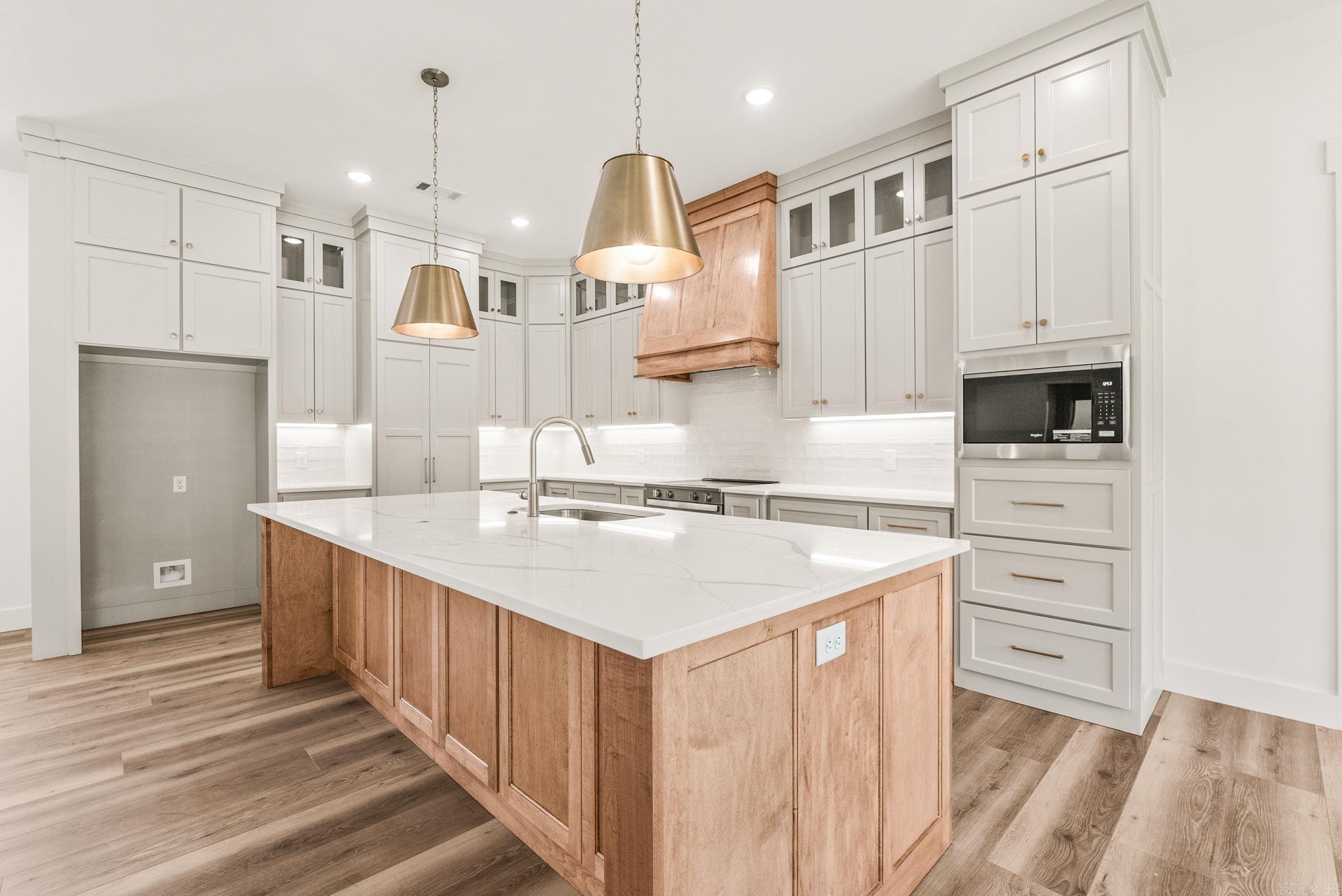 COYOTE RIDGE - Residential