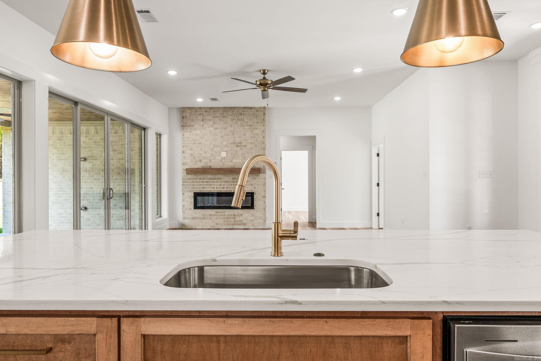 COYOTE RIDGE - Residential