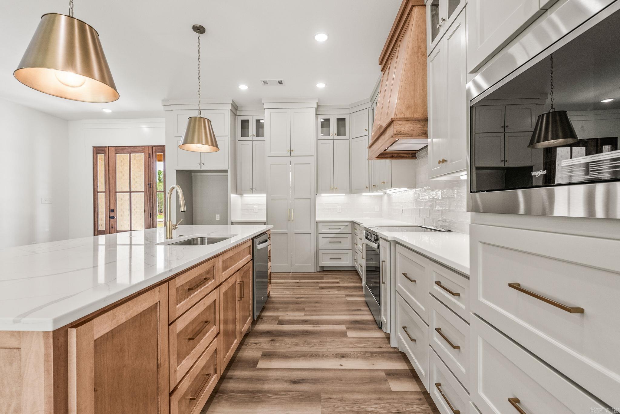 COYOTE RIDGE - Residential