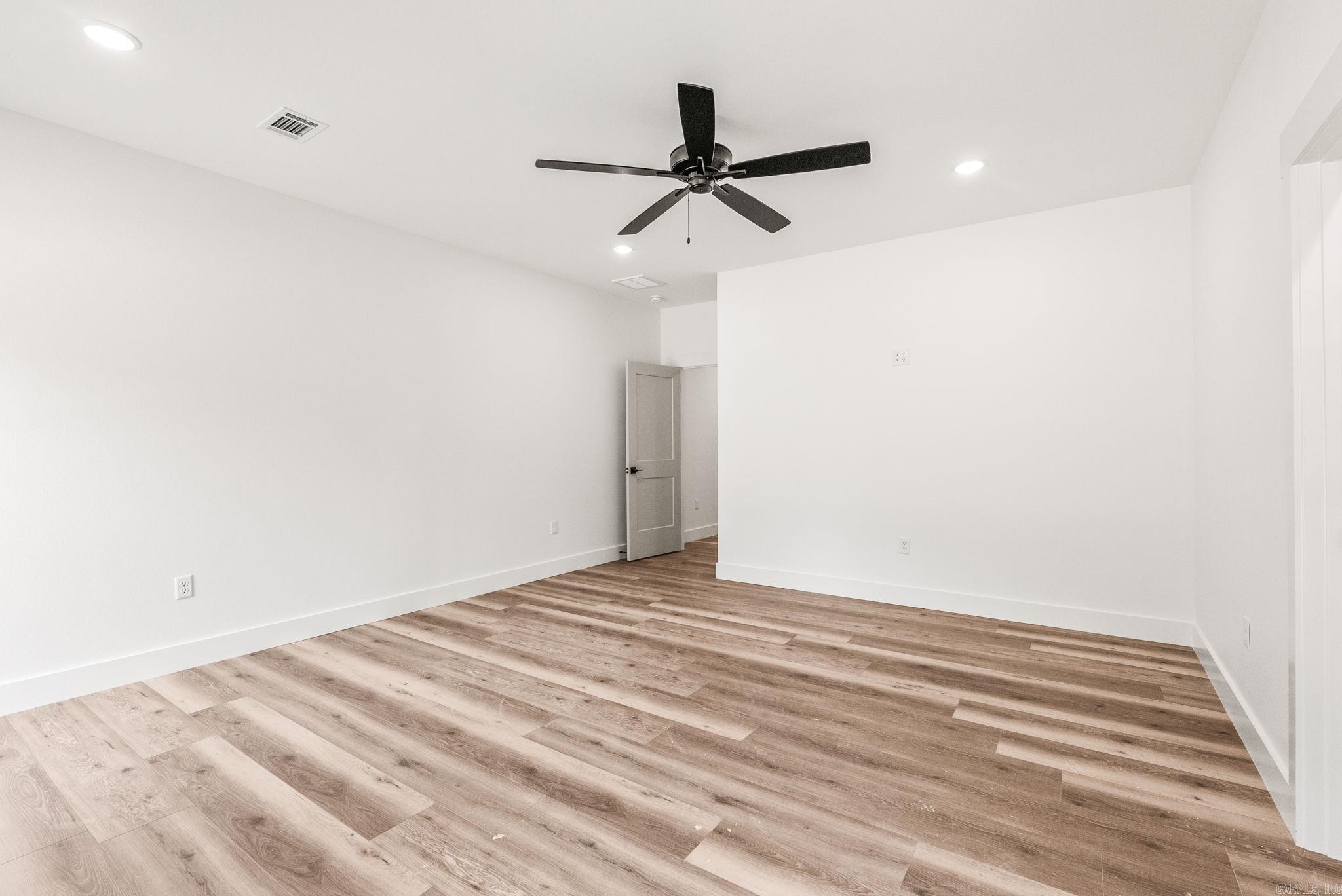 COYOTE RIDGE - Residential