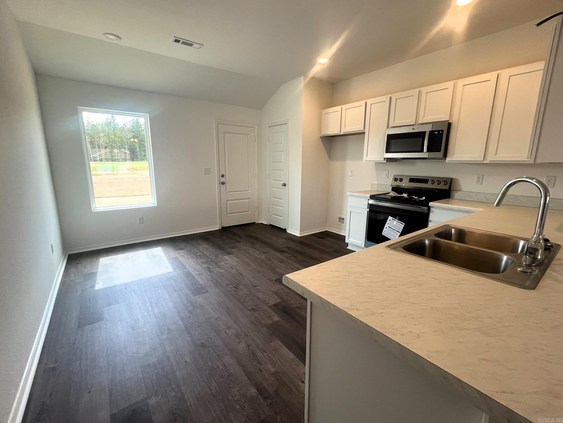 SPRINGLAKE TRAILS - Residential