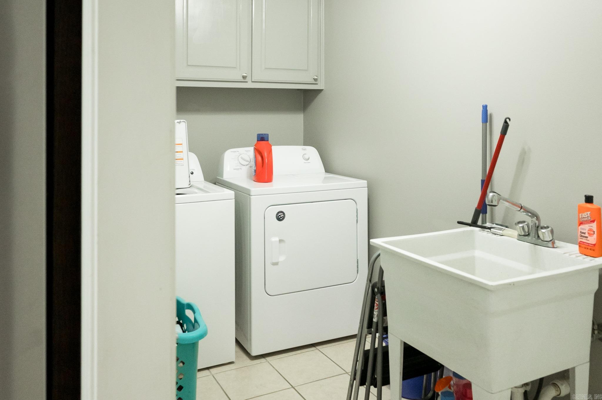 Glenn Abbey Phase I - Residential