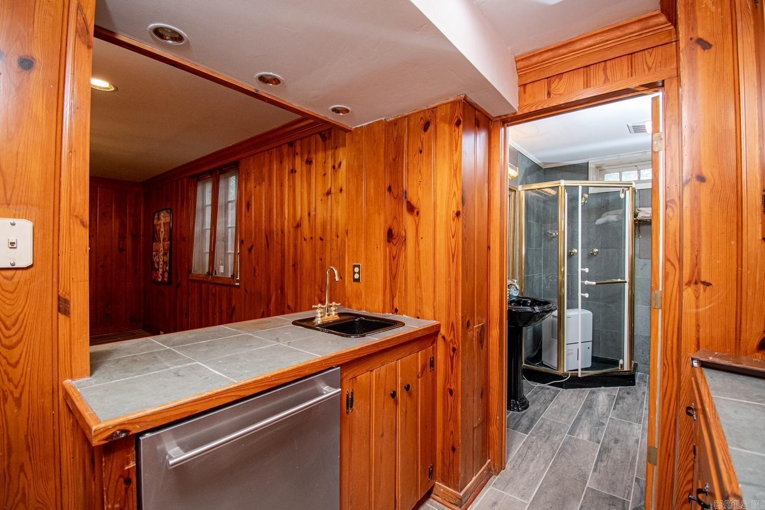 Mellors 4th - Residential