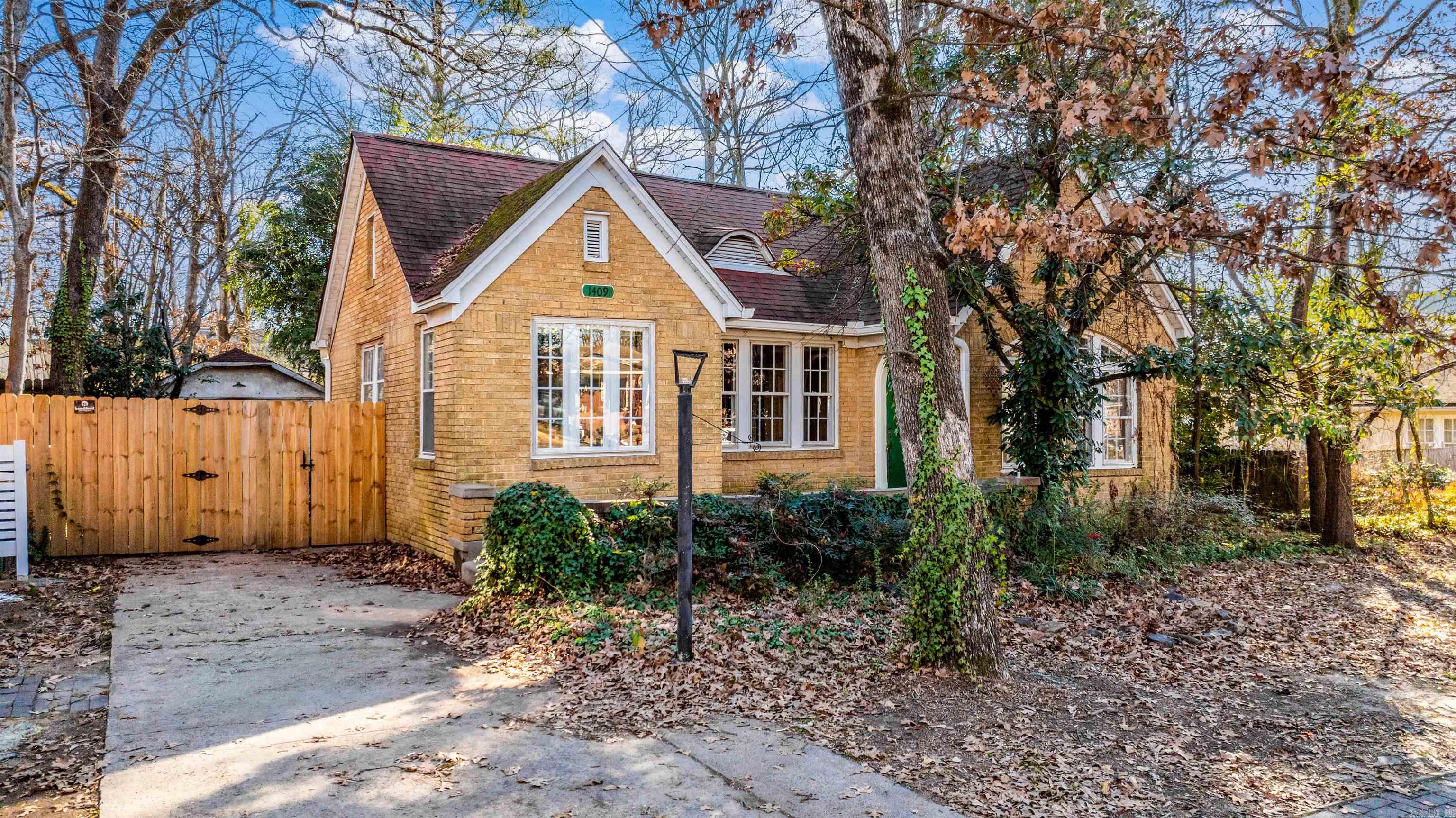 OAK FOREST - Residential