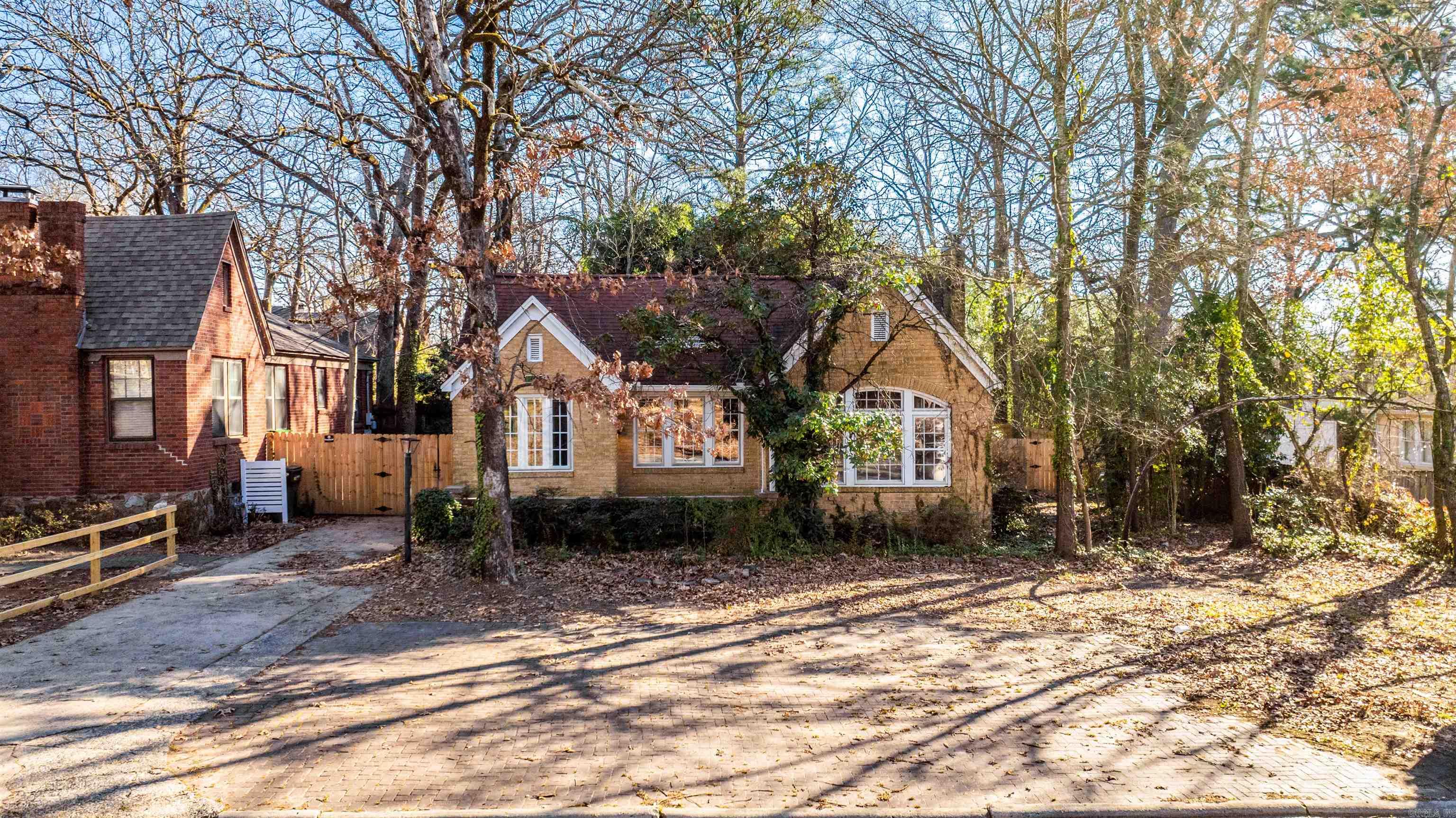 OAK FOREST - Residential