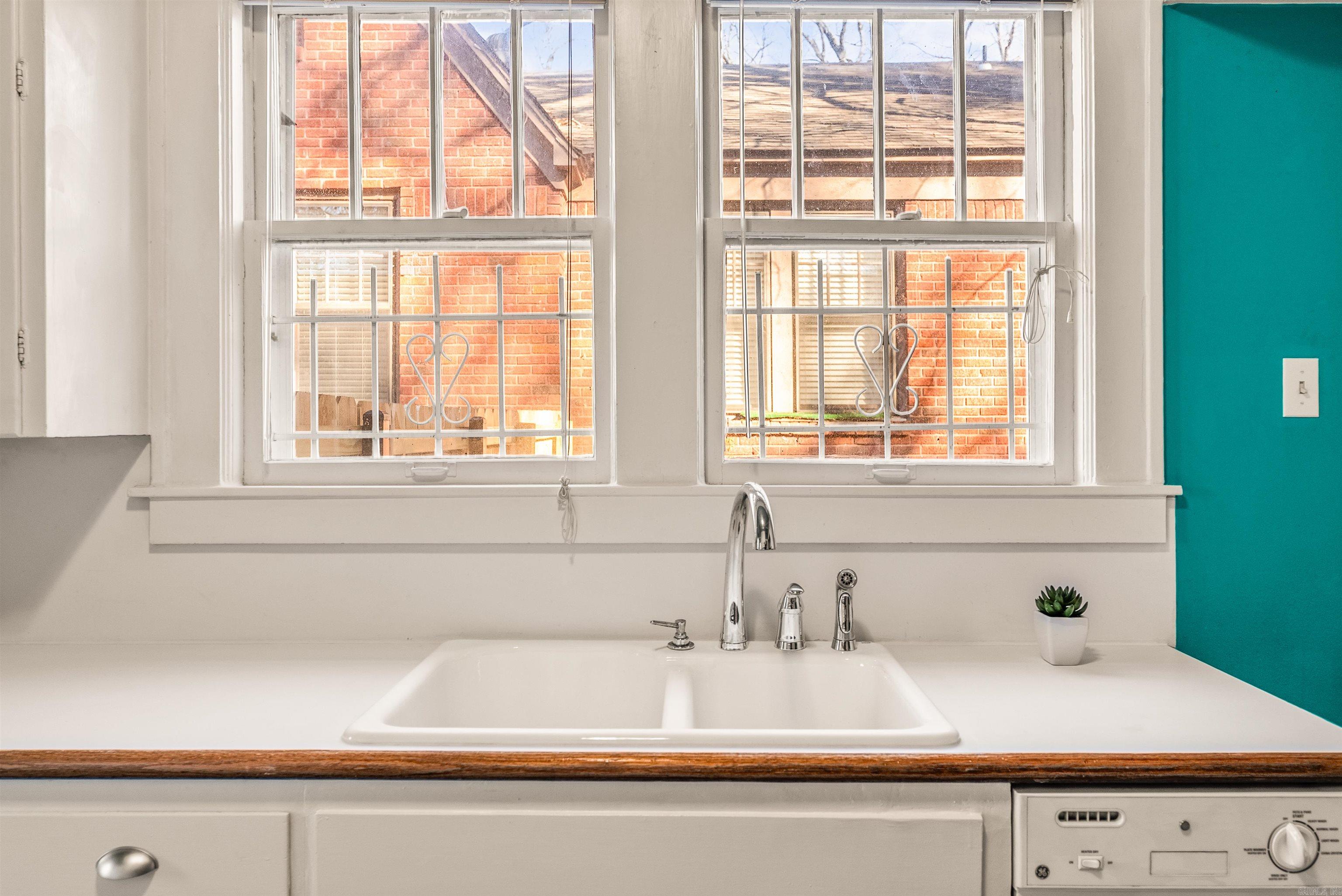 OAK FOREST - Residential