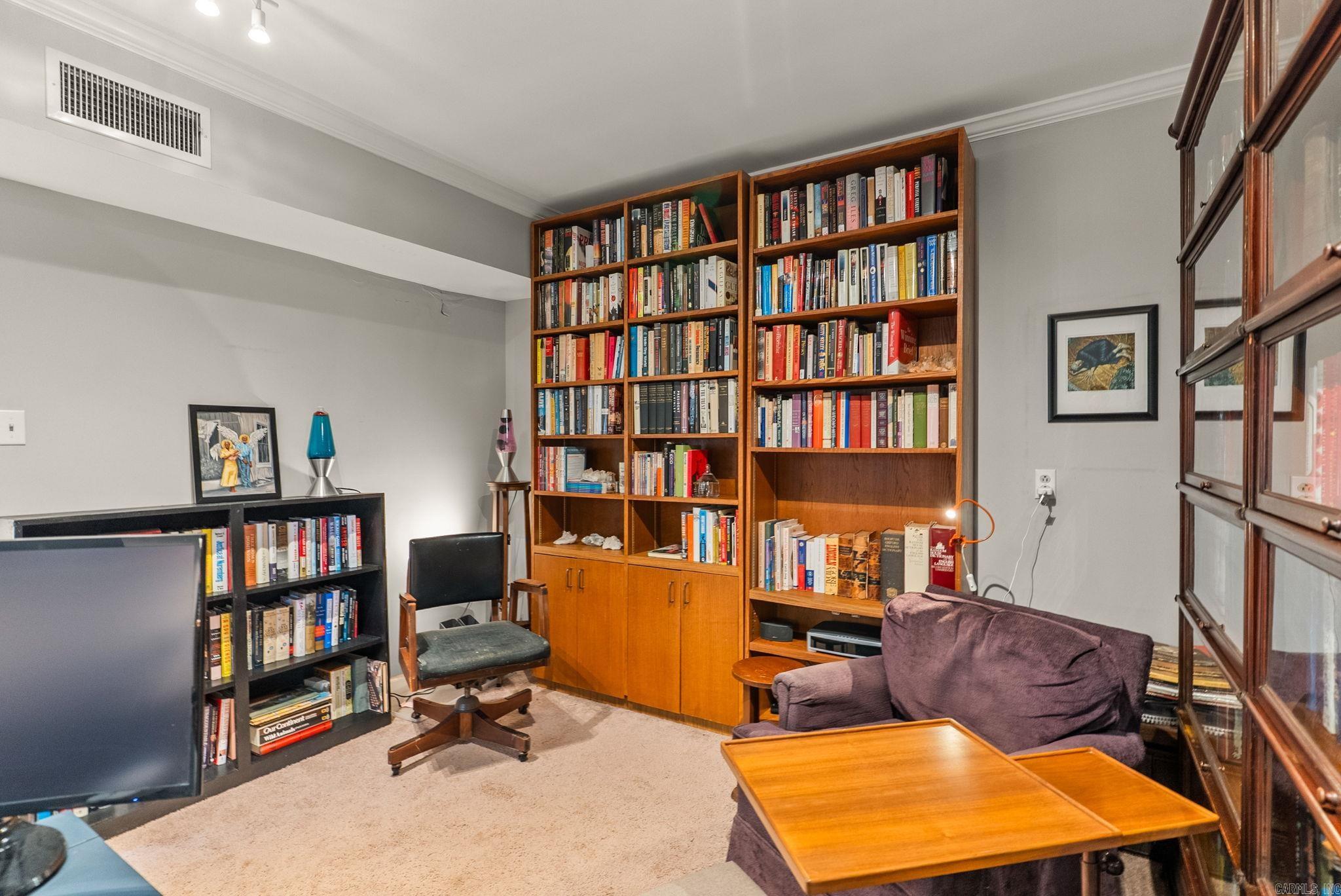 LEAWOOD HEIGHTS - Residential