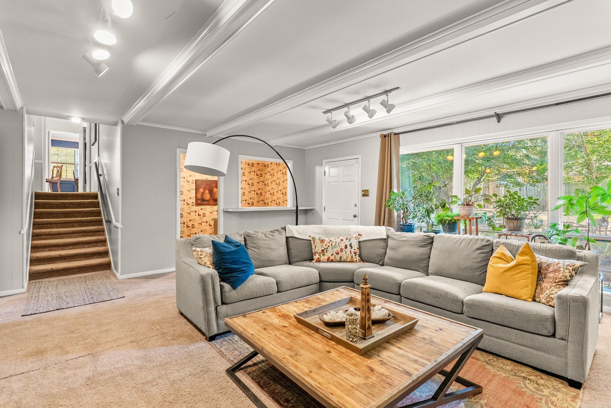 LEAWOOD HEIGHTS - Residential