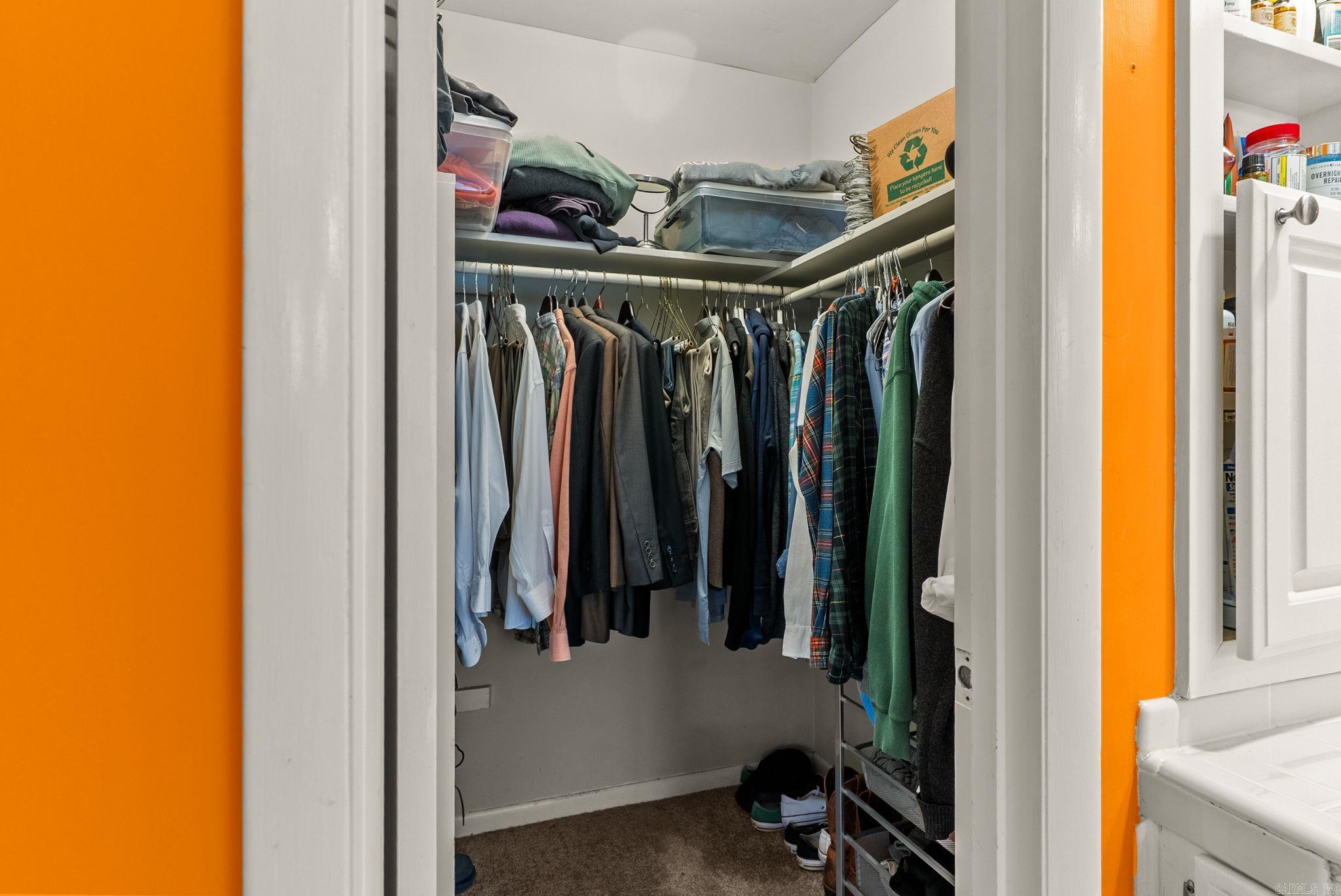 LEAWOOD HEIGHTS - Residential