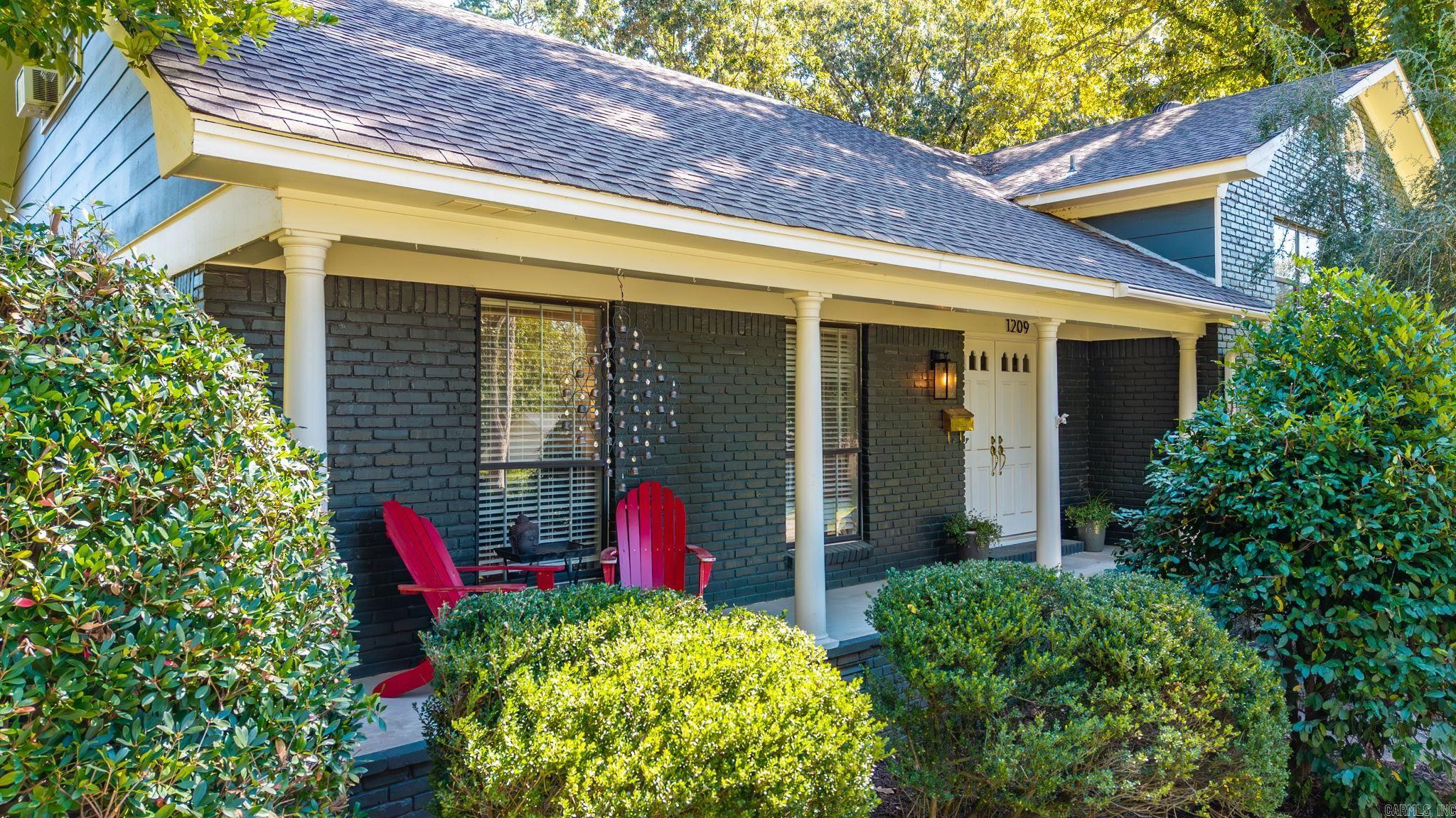 LEAWOOD HEIGHTS - Residential