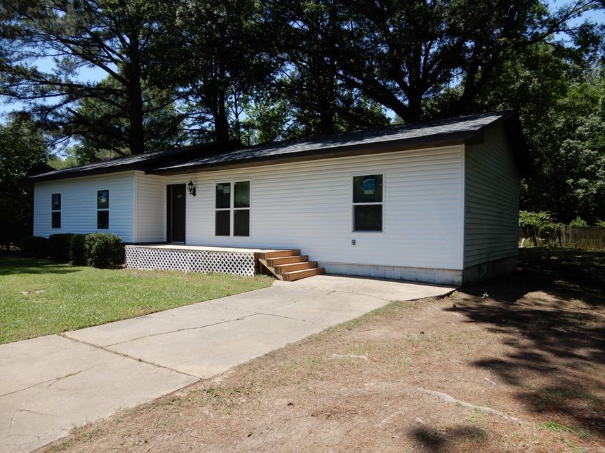 Nicely up dated Home this 4 bed 2 bath home sits in a quiet neighborhood and is just a few minutes from Searcy Home features new roof new flooring new heat and air unit, water heater, windows and more it is priced below market master bedroom is apart from others