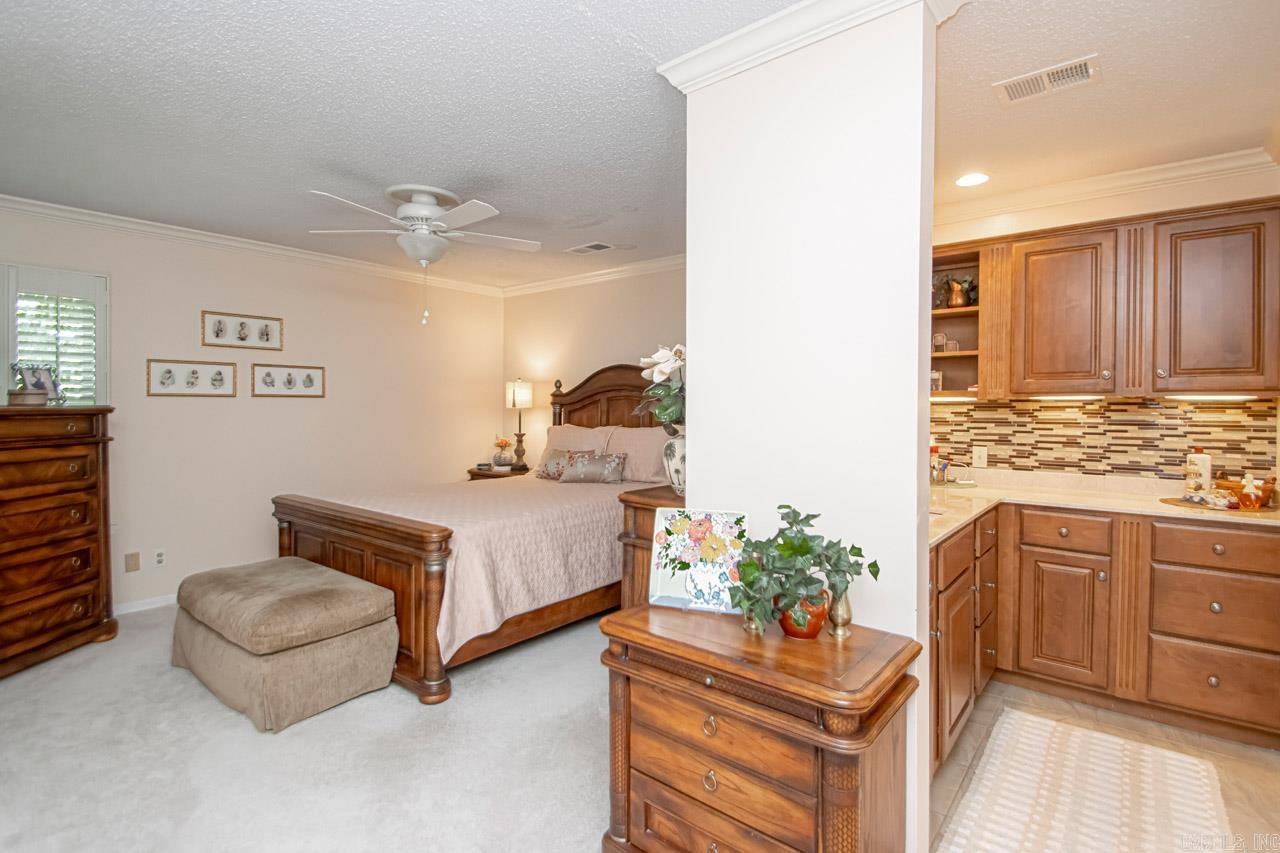 INDIAN HILLS TOWN HOMES - Residential