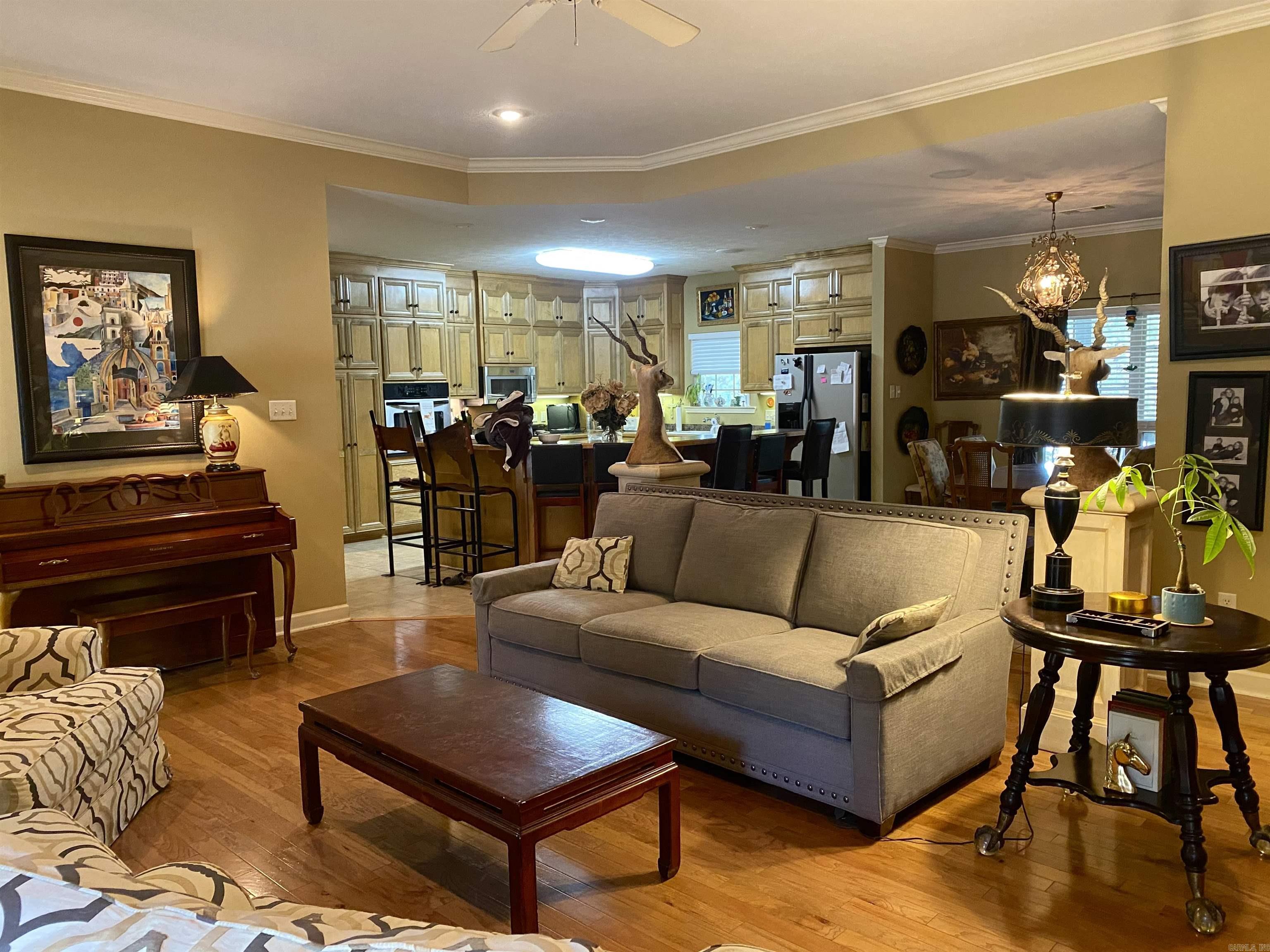 BELOIT BAY - Residential