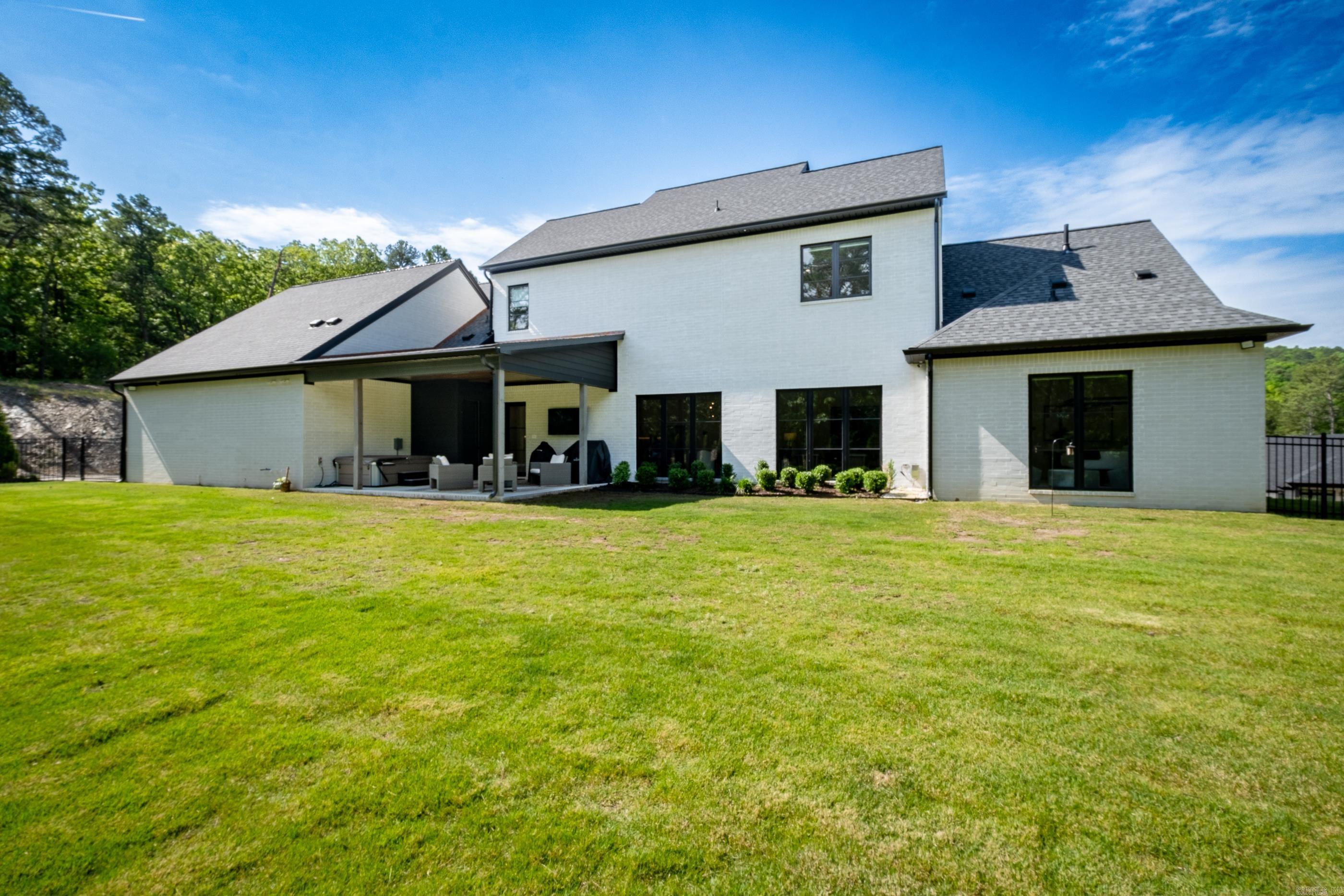 CHENAL VALLEY "FALSTONE COURT" - Residential