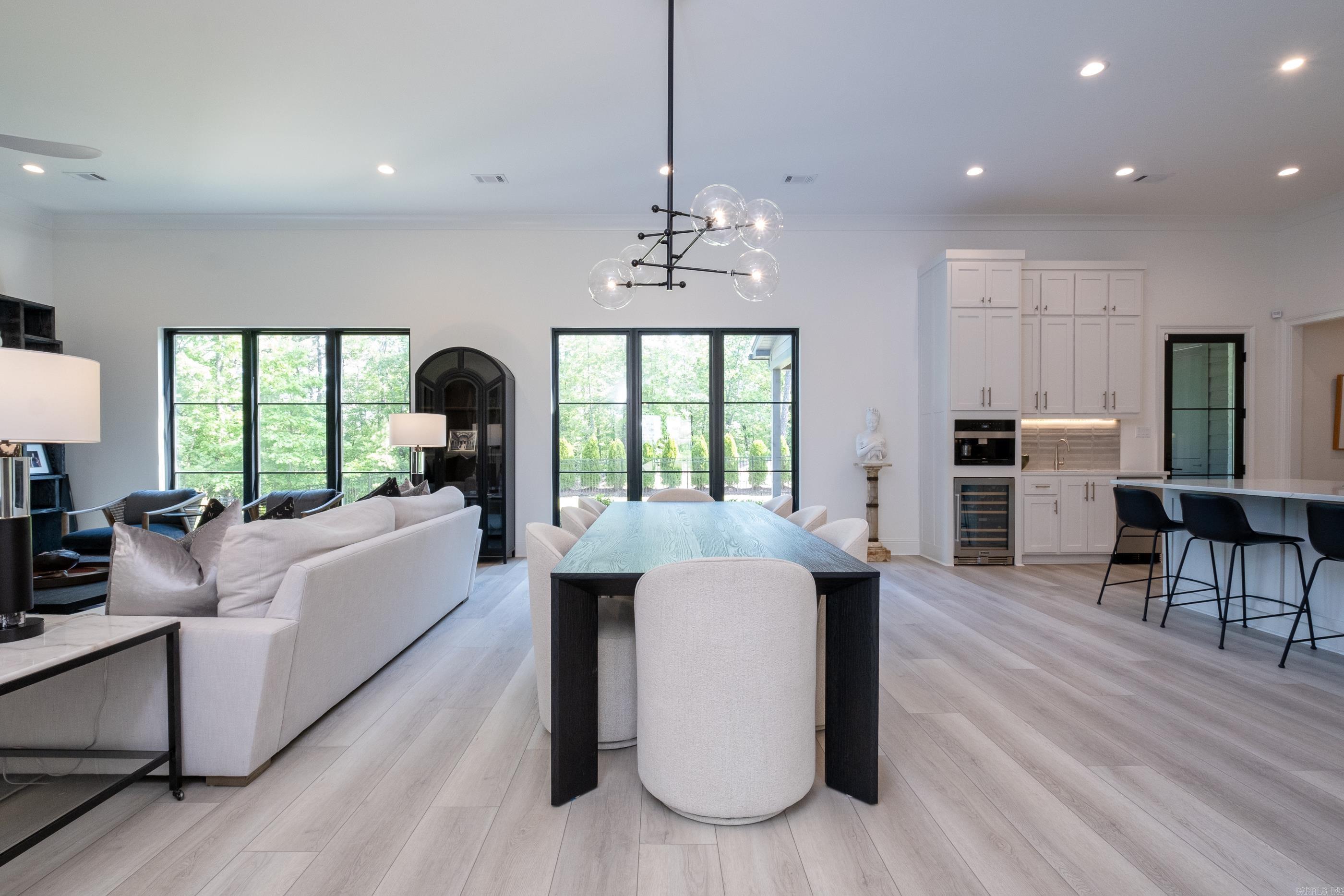 CHENAL VALLEY "FALSTONE COURT" - Residential