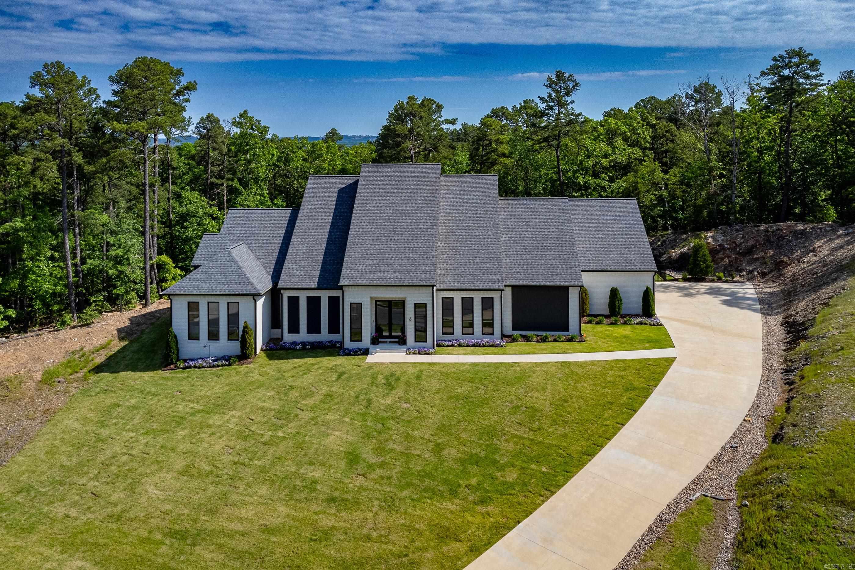 CHENAL VALLEY "FALSTONE COURT" - Residential