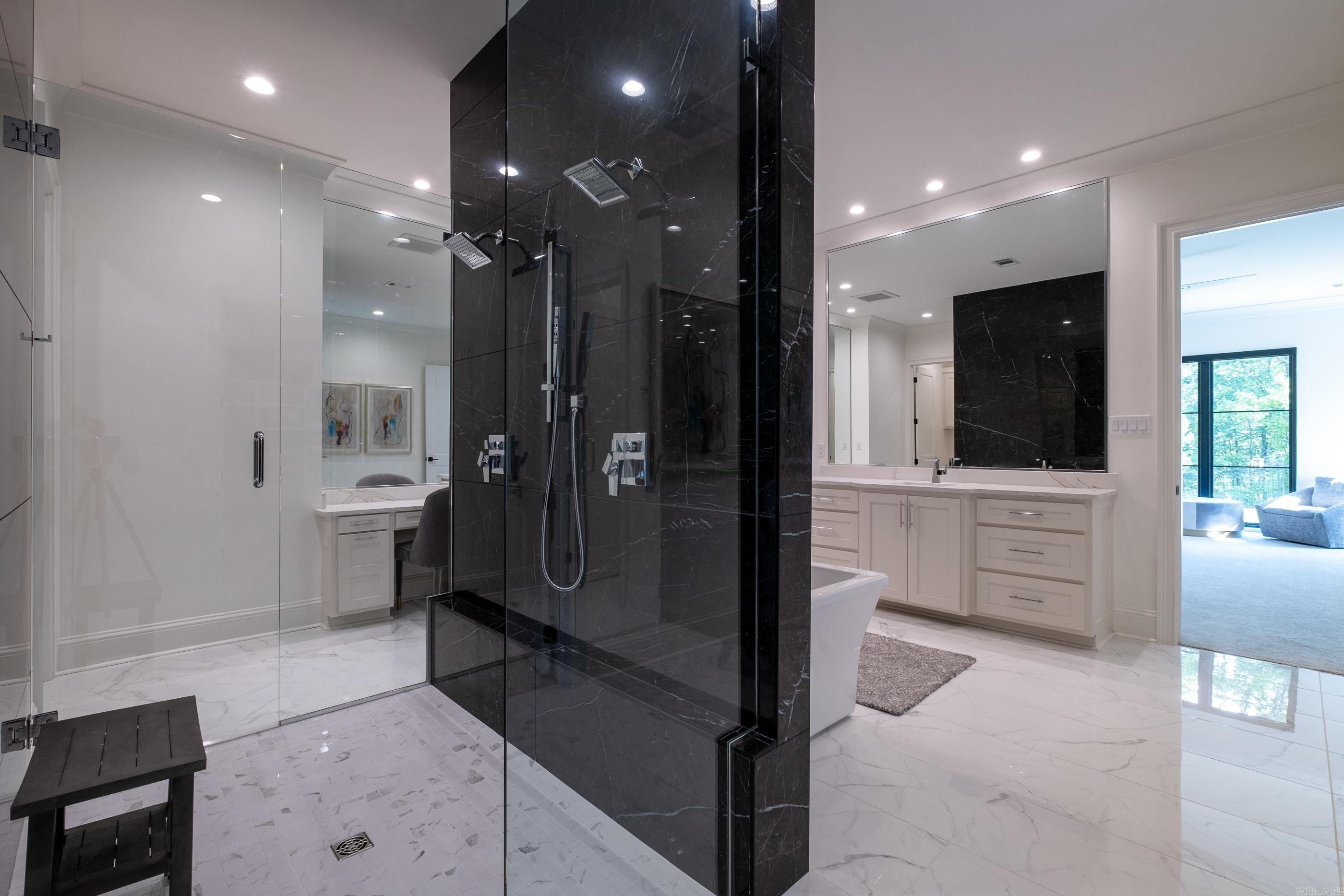 CHENAL VALLEY "FALSTONE COURT" - Residential