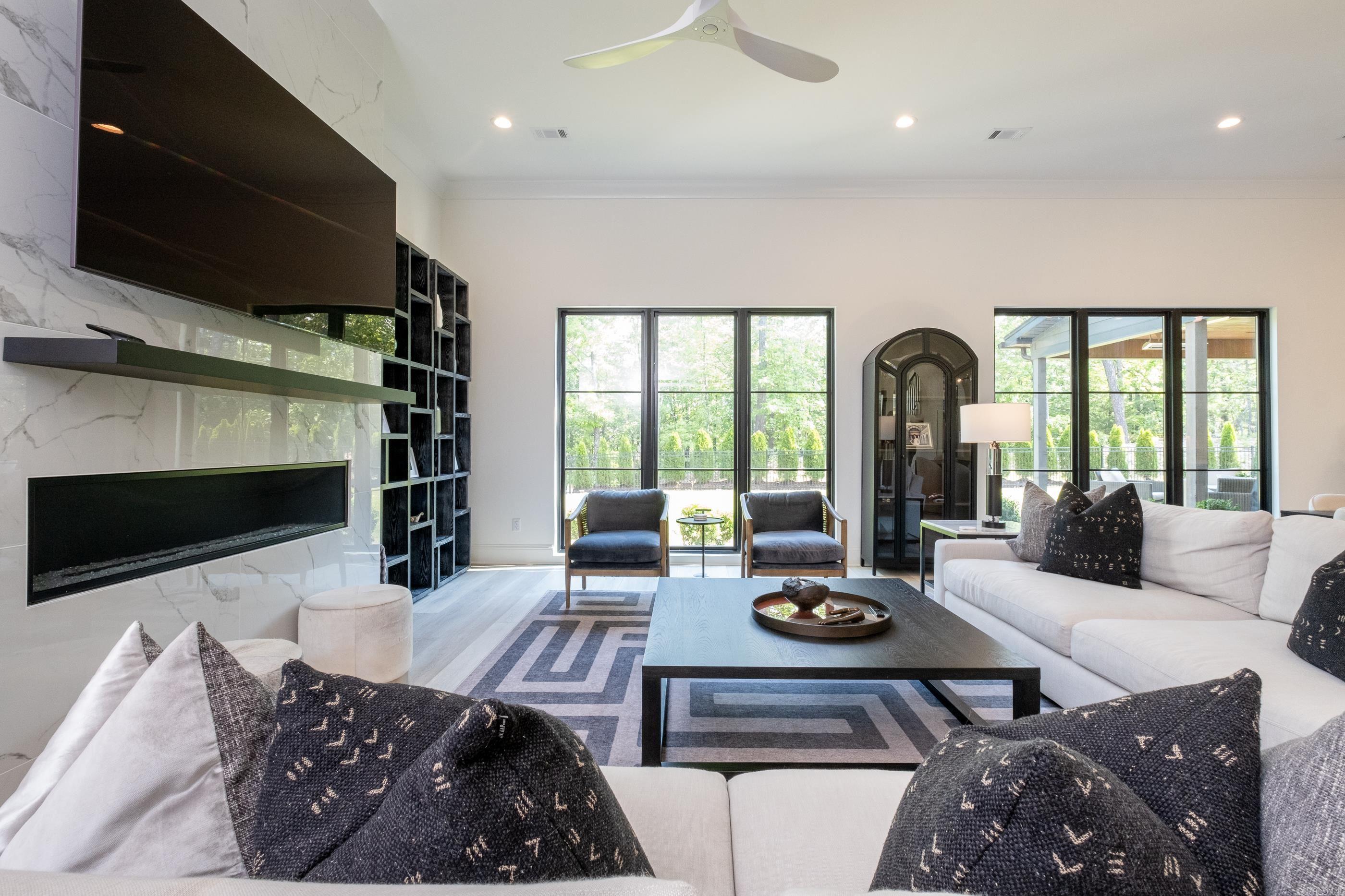 CHENAL VALLEY "FALSTONE COURT" - Residential