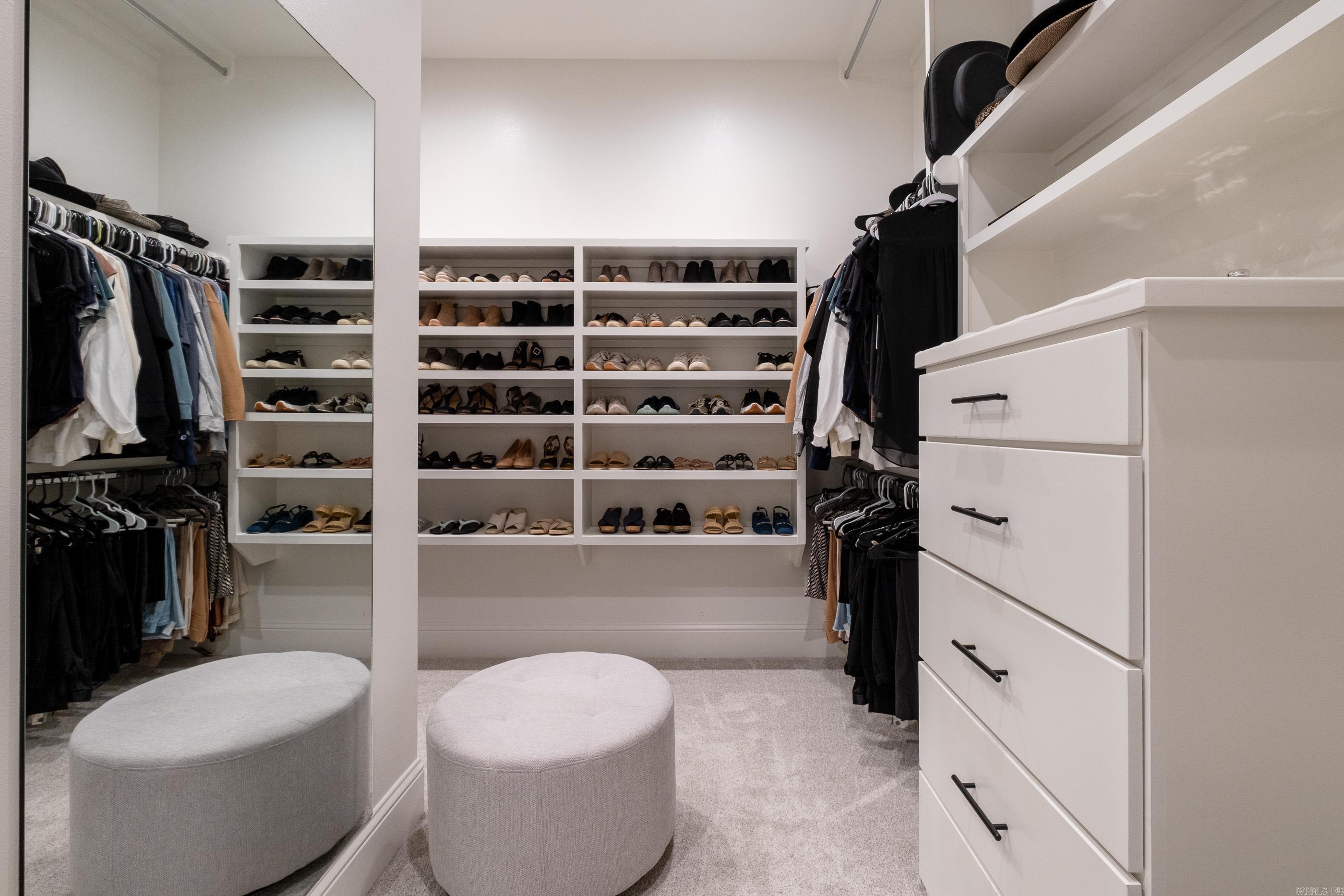 CHENAL VALLEY "FALSTONE COURT" - Residential