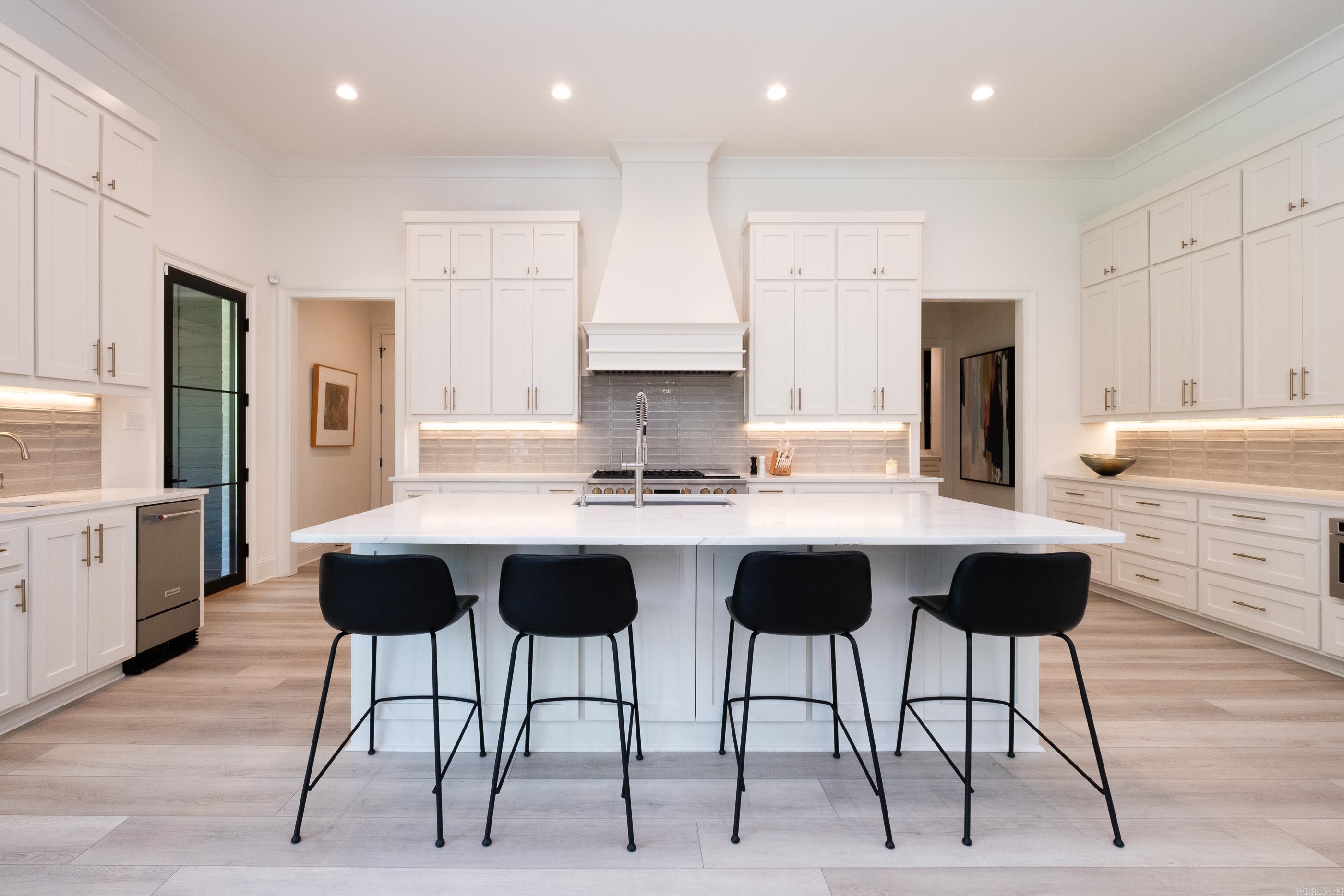 CHENAL VALLEY "FALSTONE COURT" - Residential