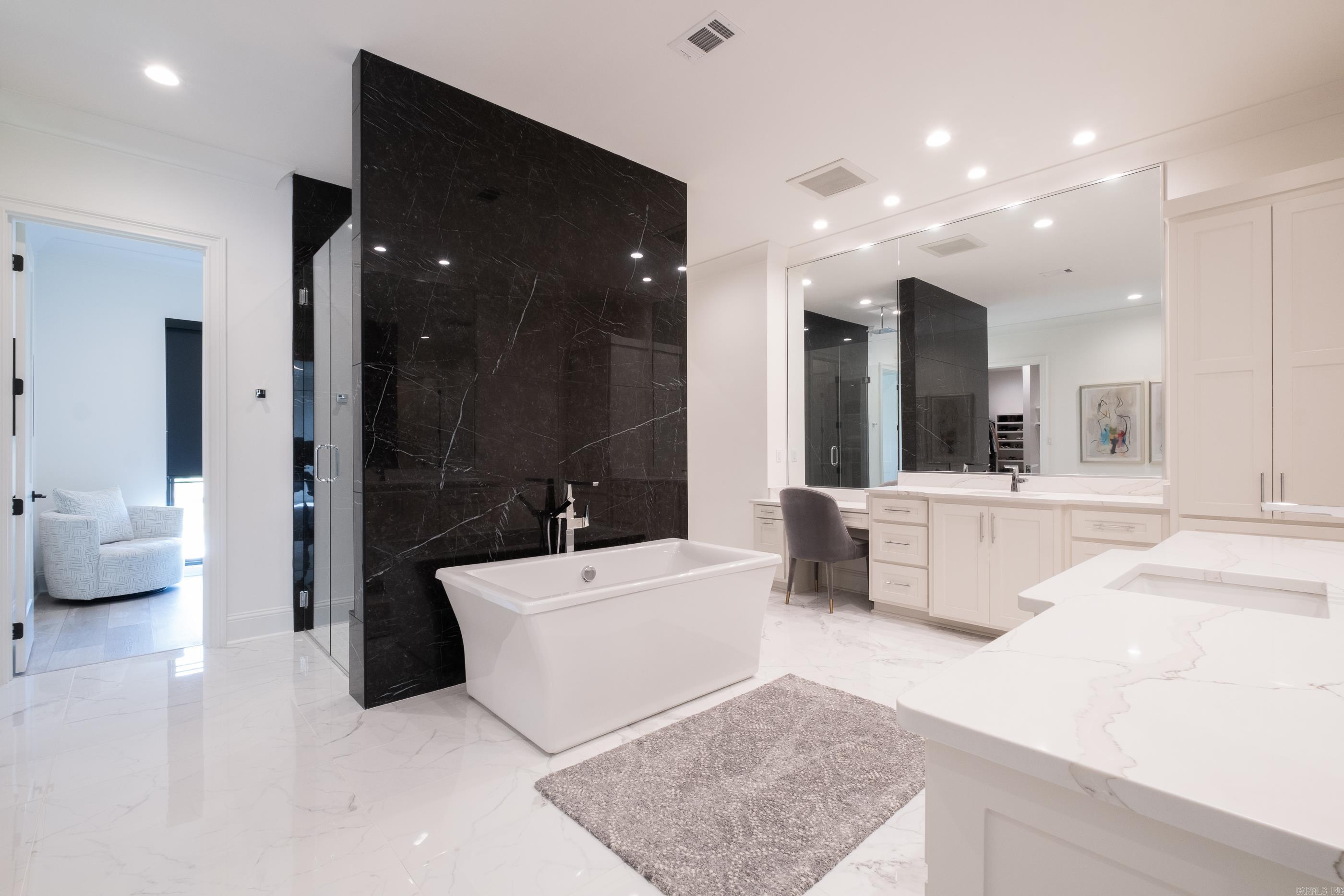 CHENAL VALLEY "FALSTONE COURT" - Residential