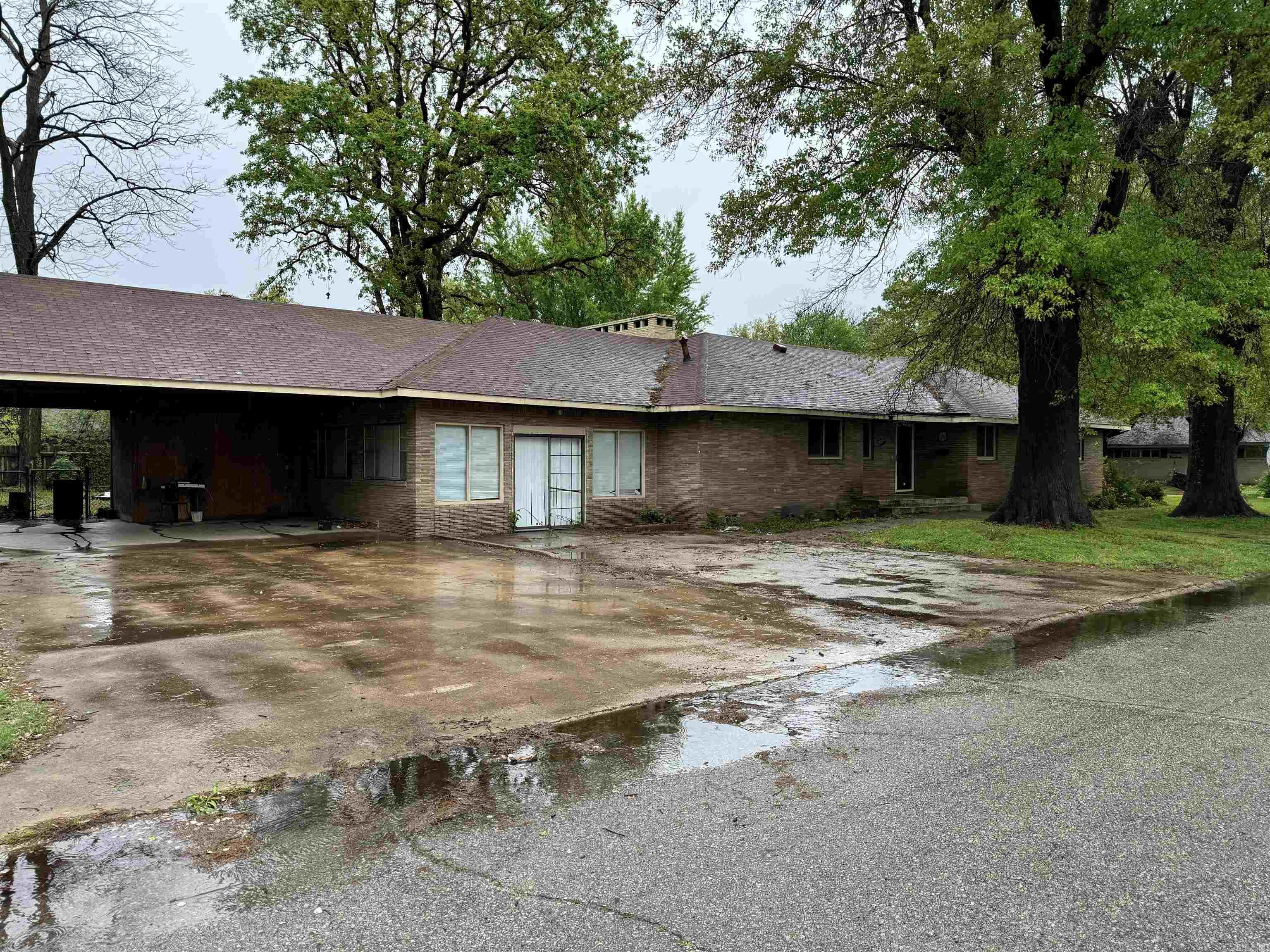 Country Club Area - Residential