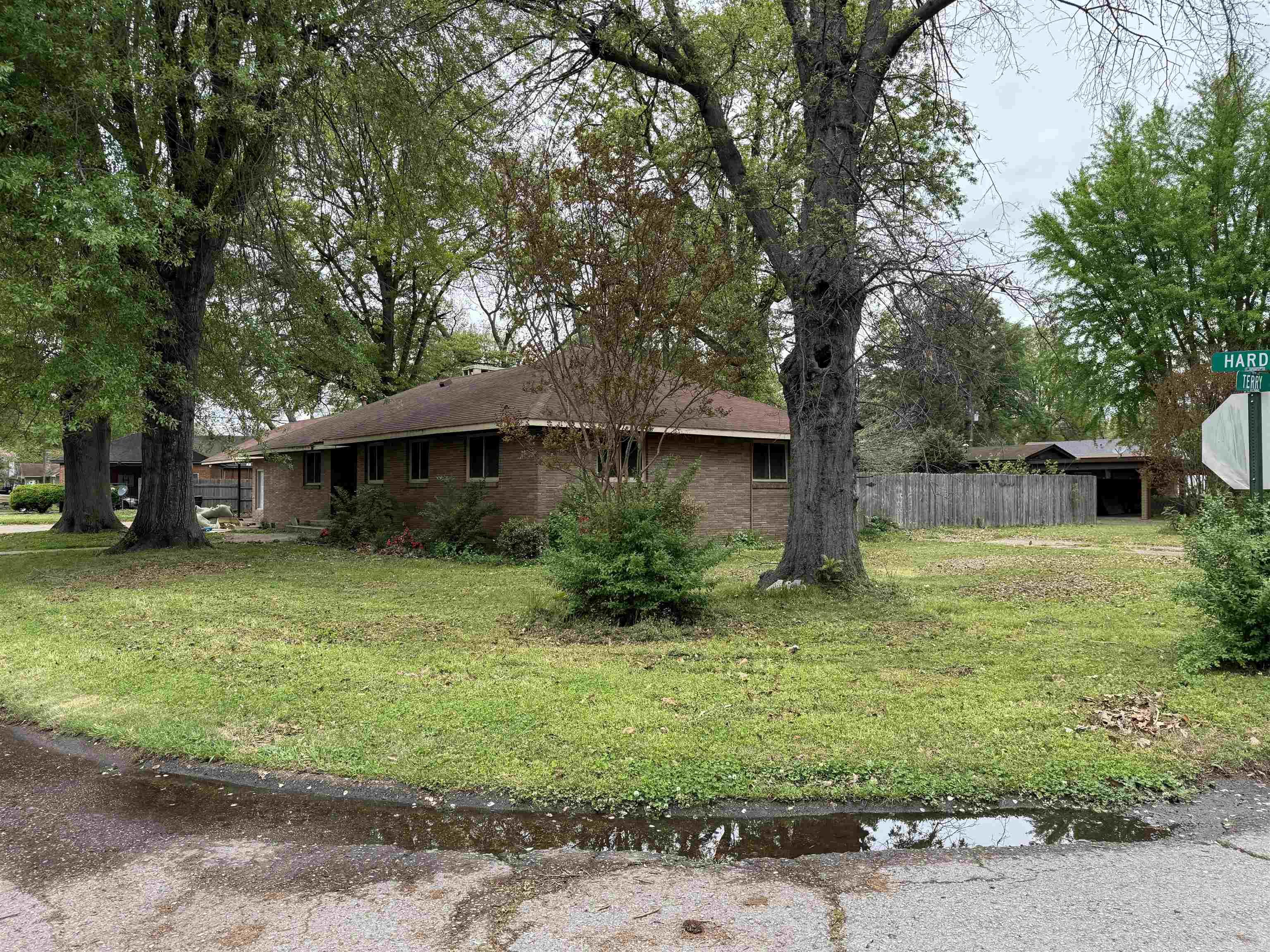 Country Club Area - Residential