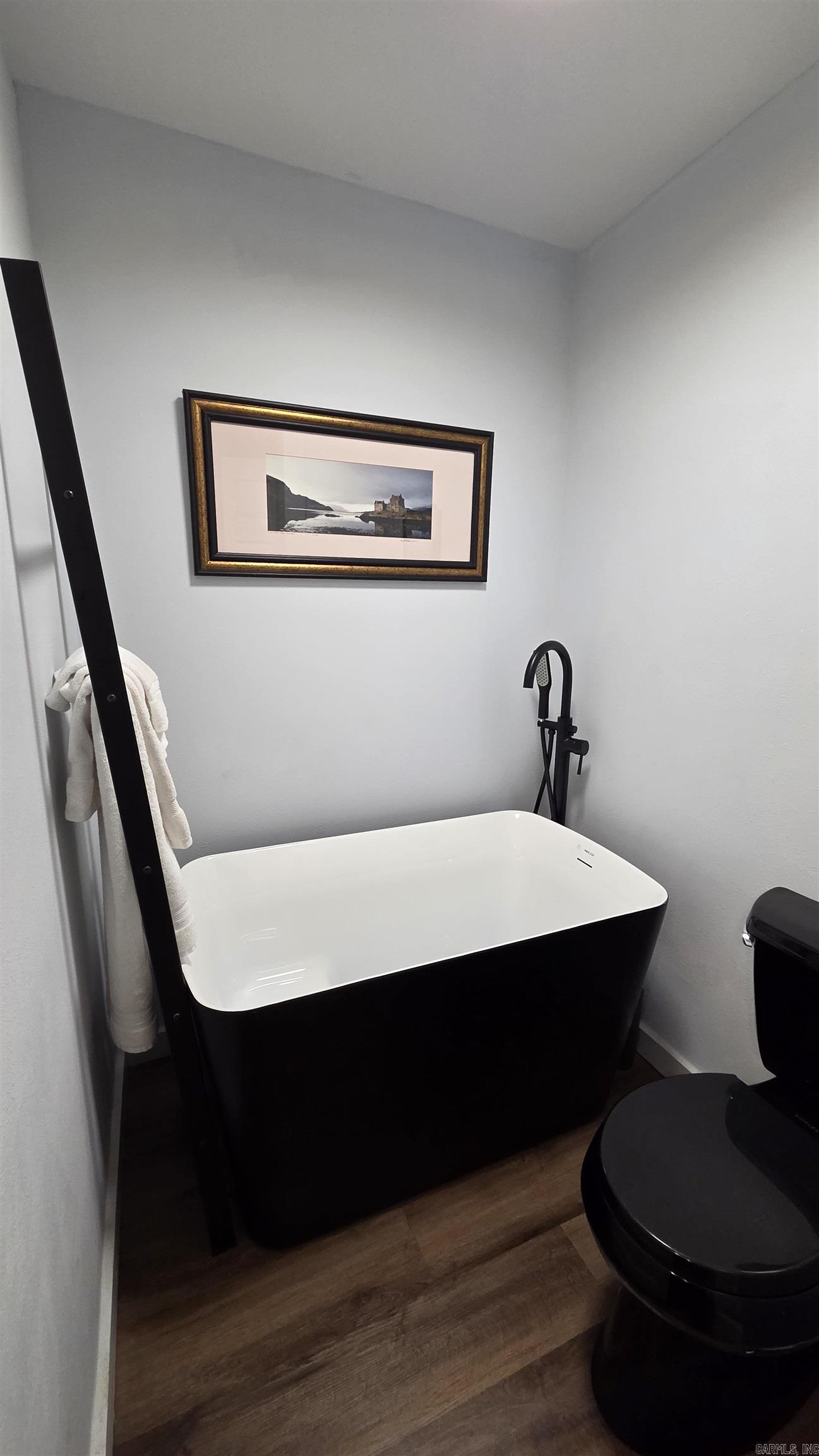 Lakewood Hills Condo - Residential