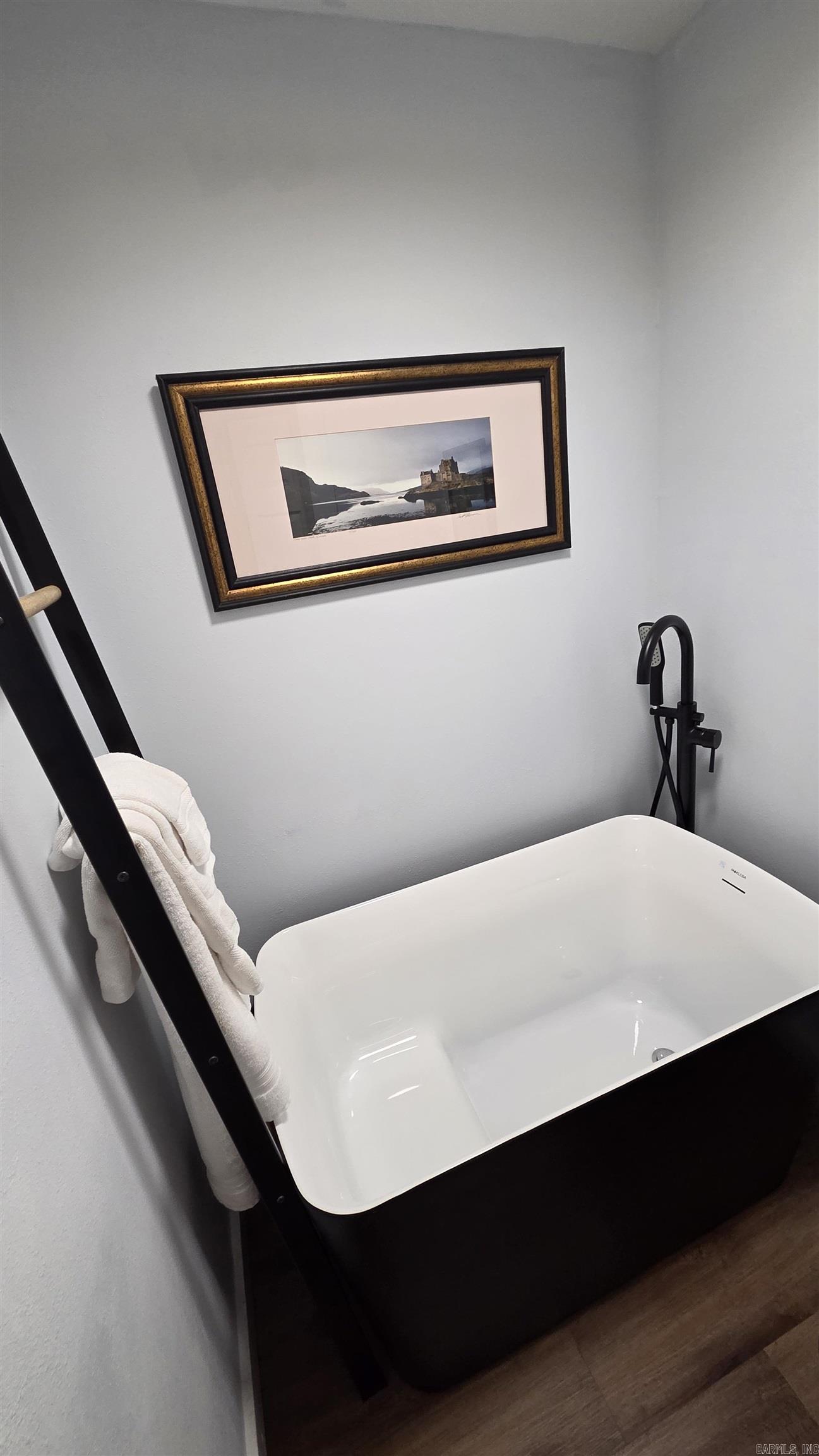 Lakewood Hills Condo - Residential