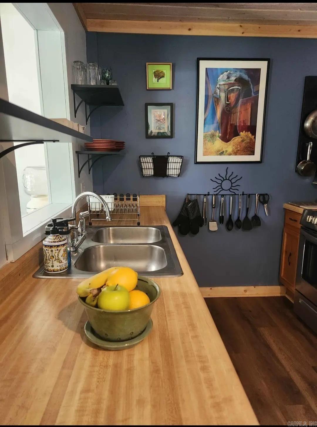 Lakewood Hills Condo - Residential