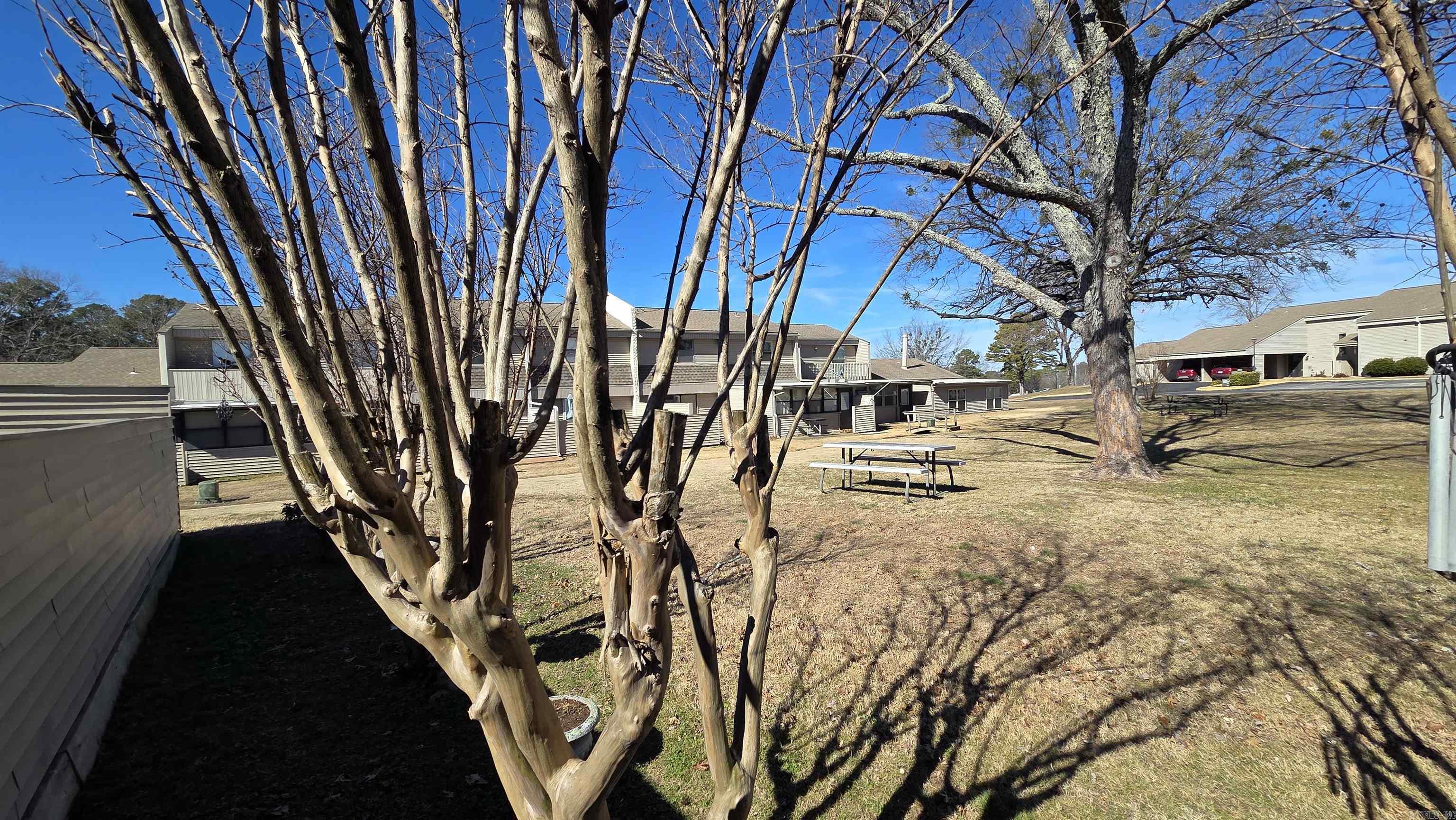 Lakewood Hills Condo - Residential