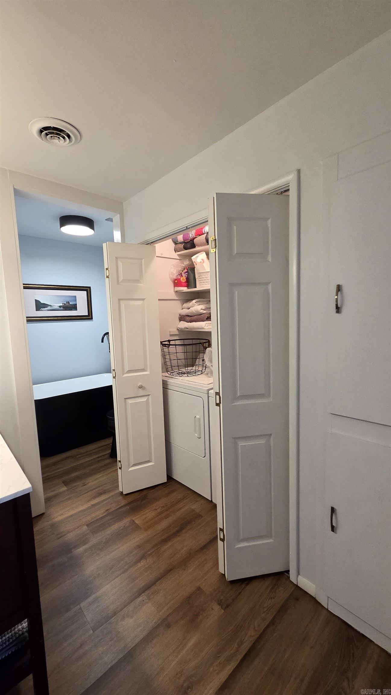 Lakewood Hills Condo - Residential